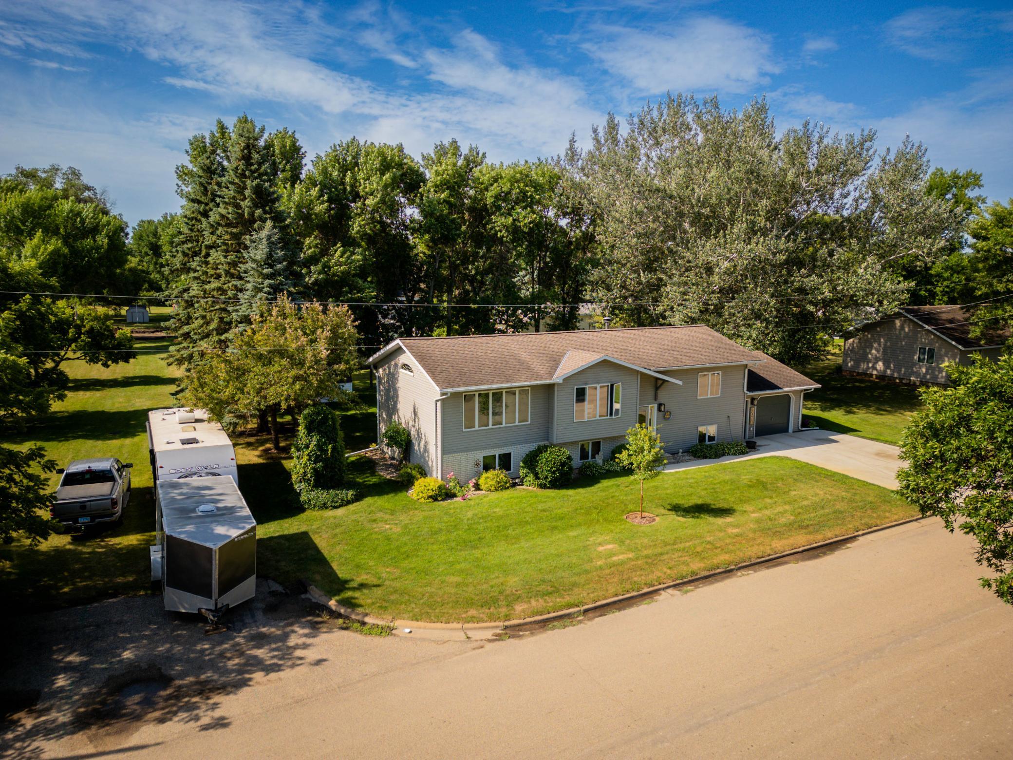 204 8th Avenue E Property Photo 62