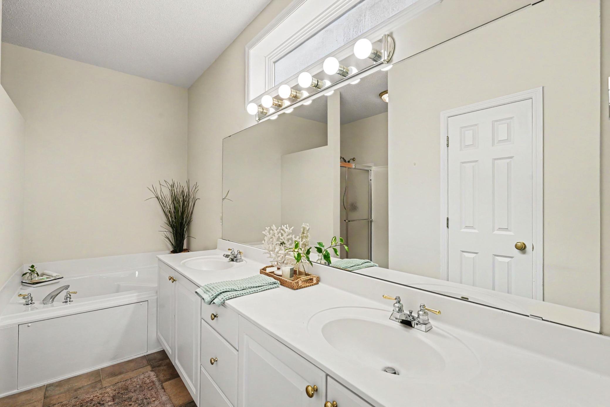 1615 Johnny Cake Ridge Lane L Property Photo 12