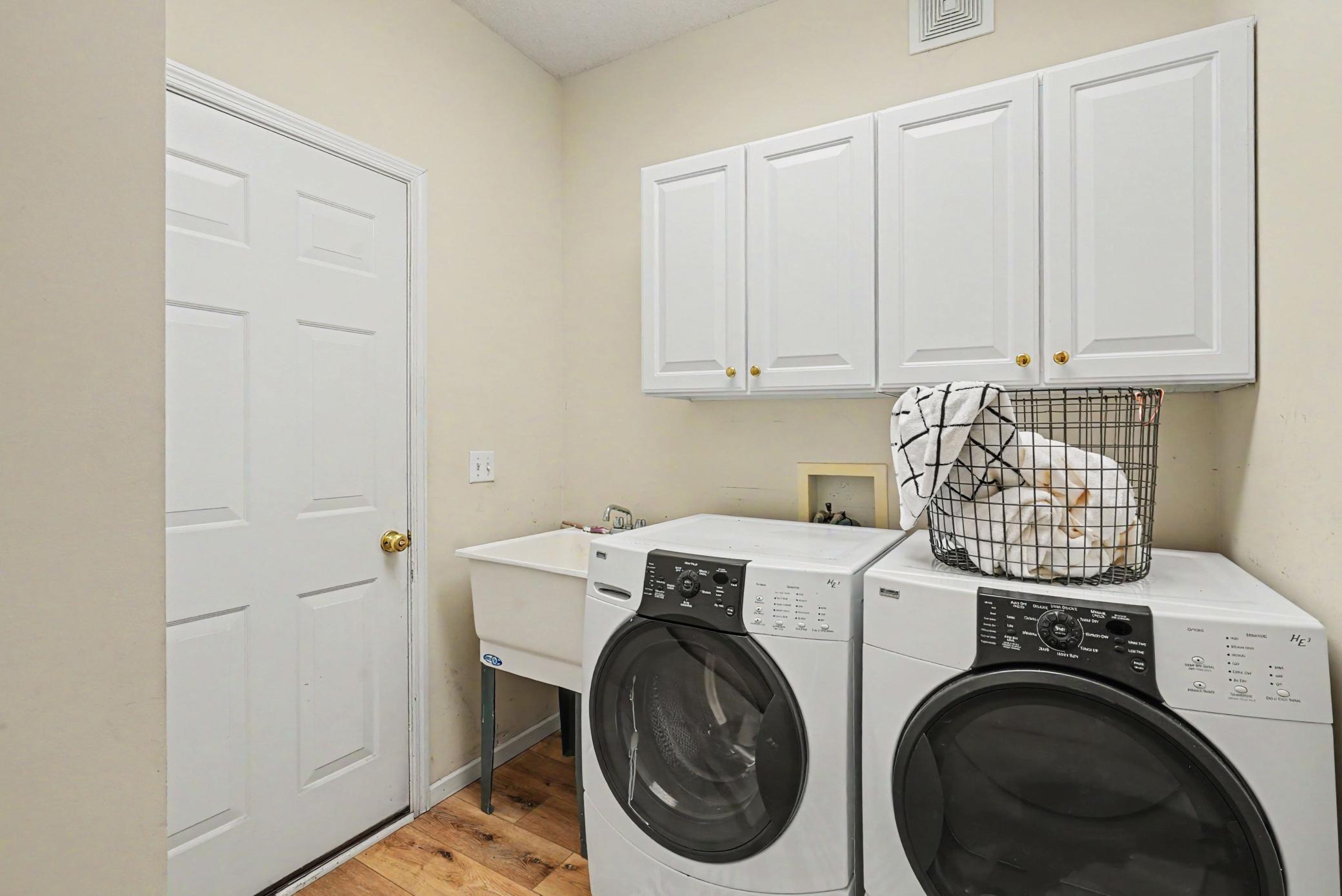 1615 Johnny Cake Ridge Lane L Property Photo 15