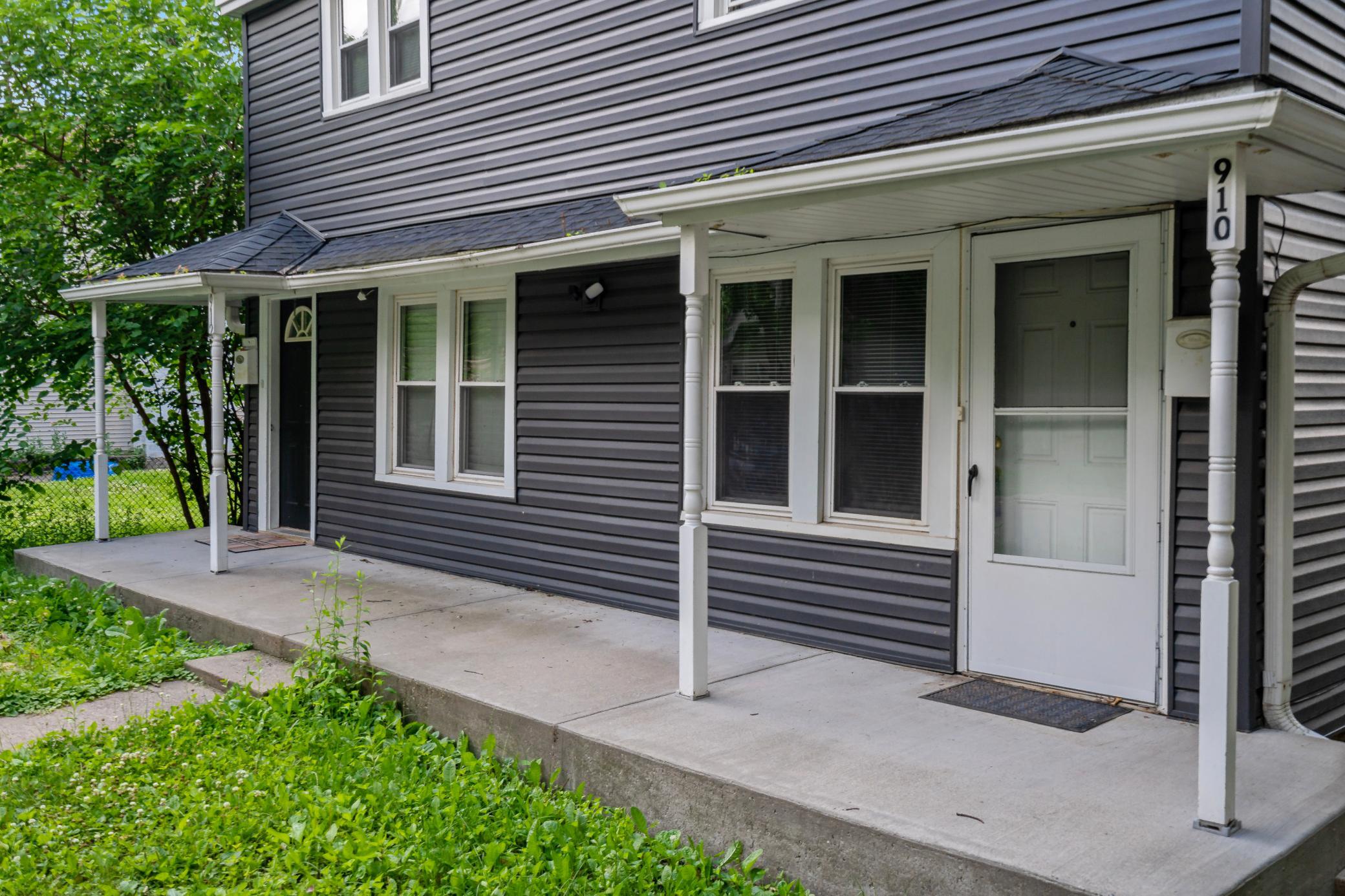 910 Wilson Avenue Property Photo 4