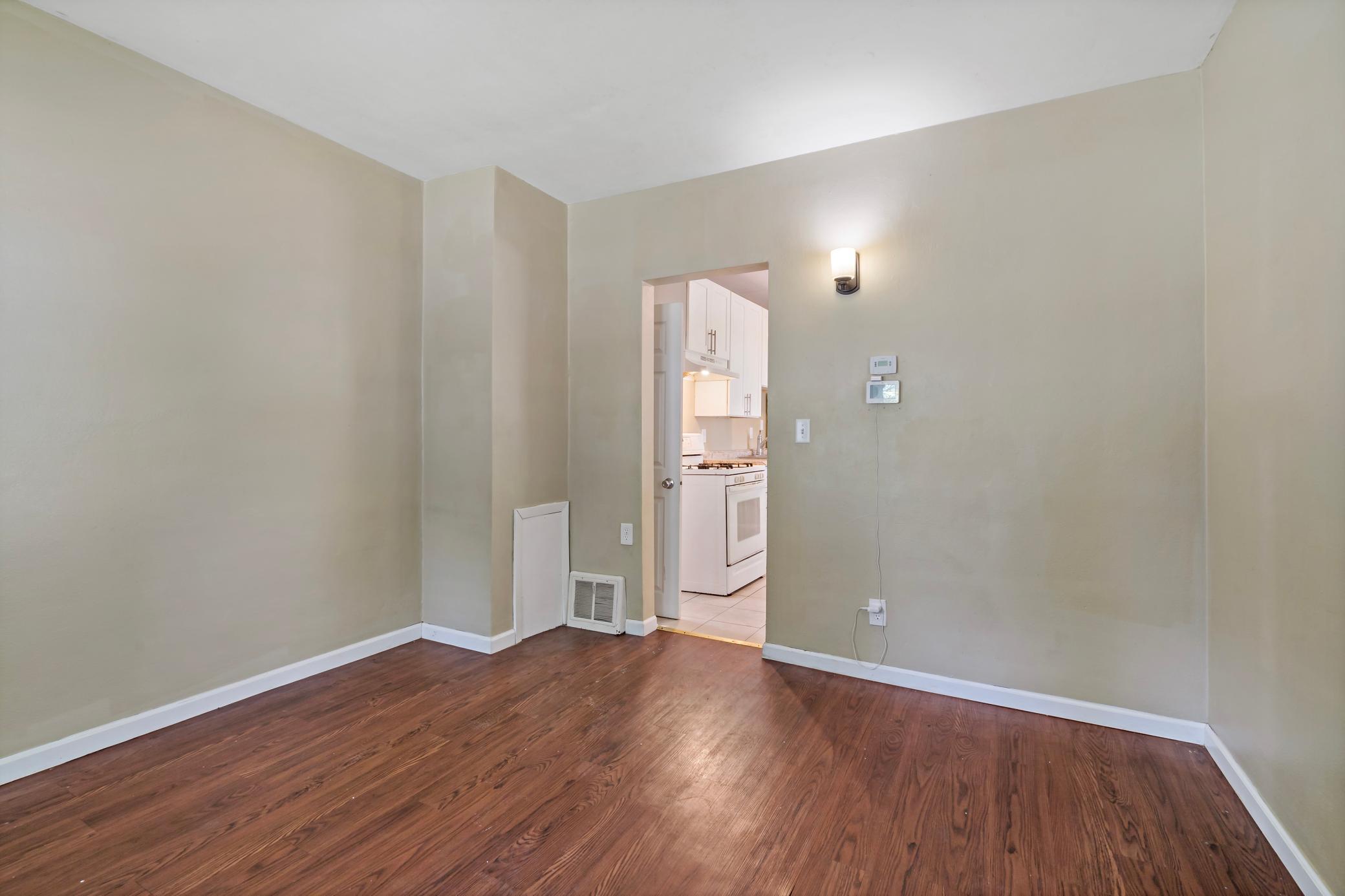 910 Wilson Avenue Property Photo 9