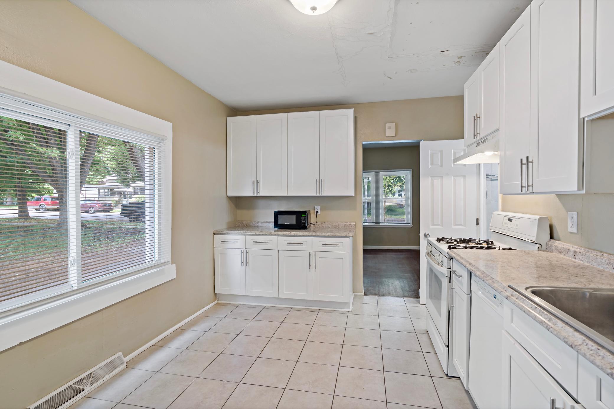 910 Wilson Avenue Property Photo 14