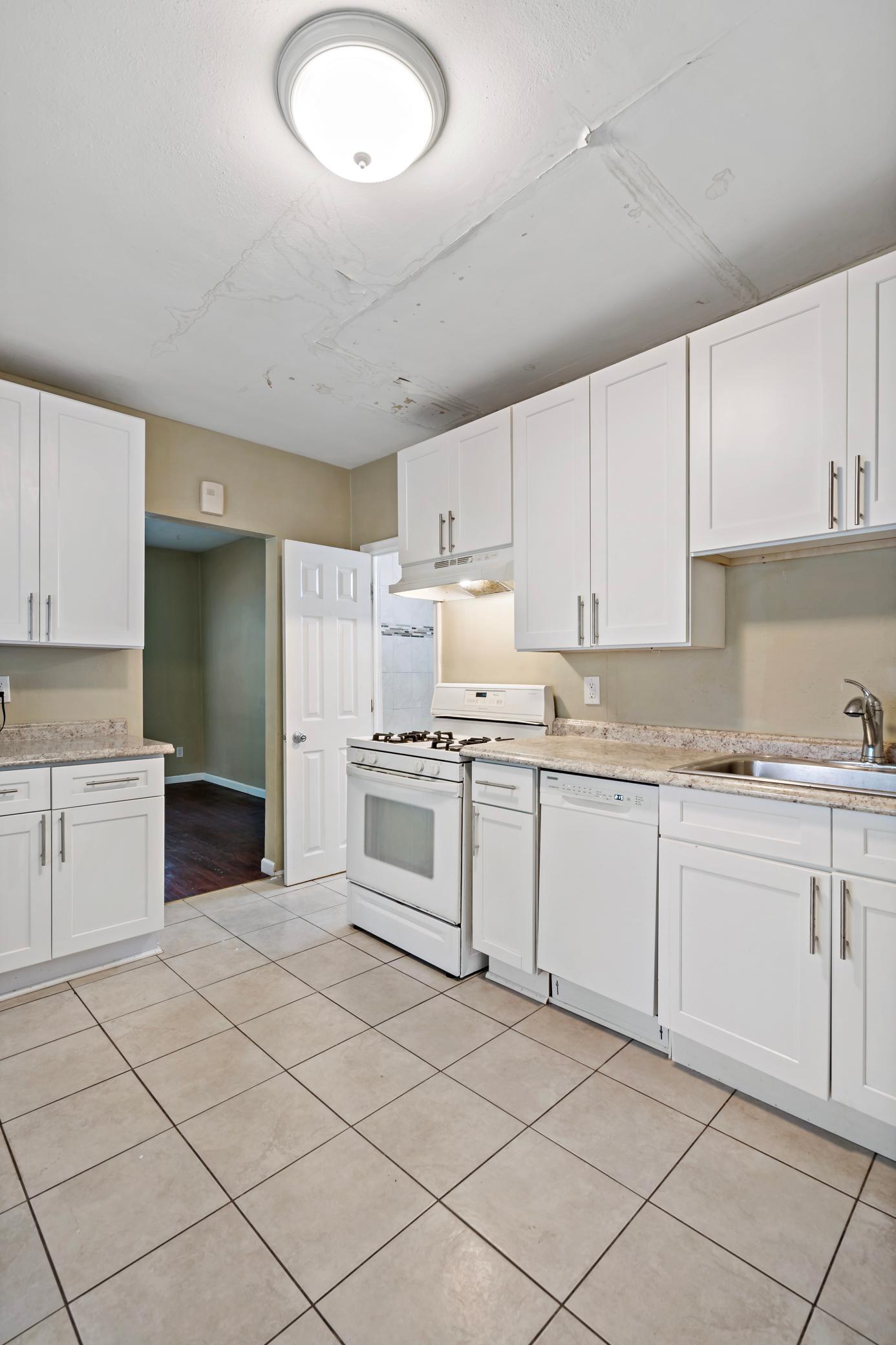 910 Wilson Avenue Property Photo 15