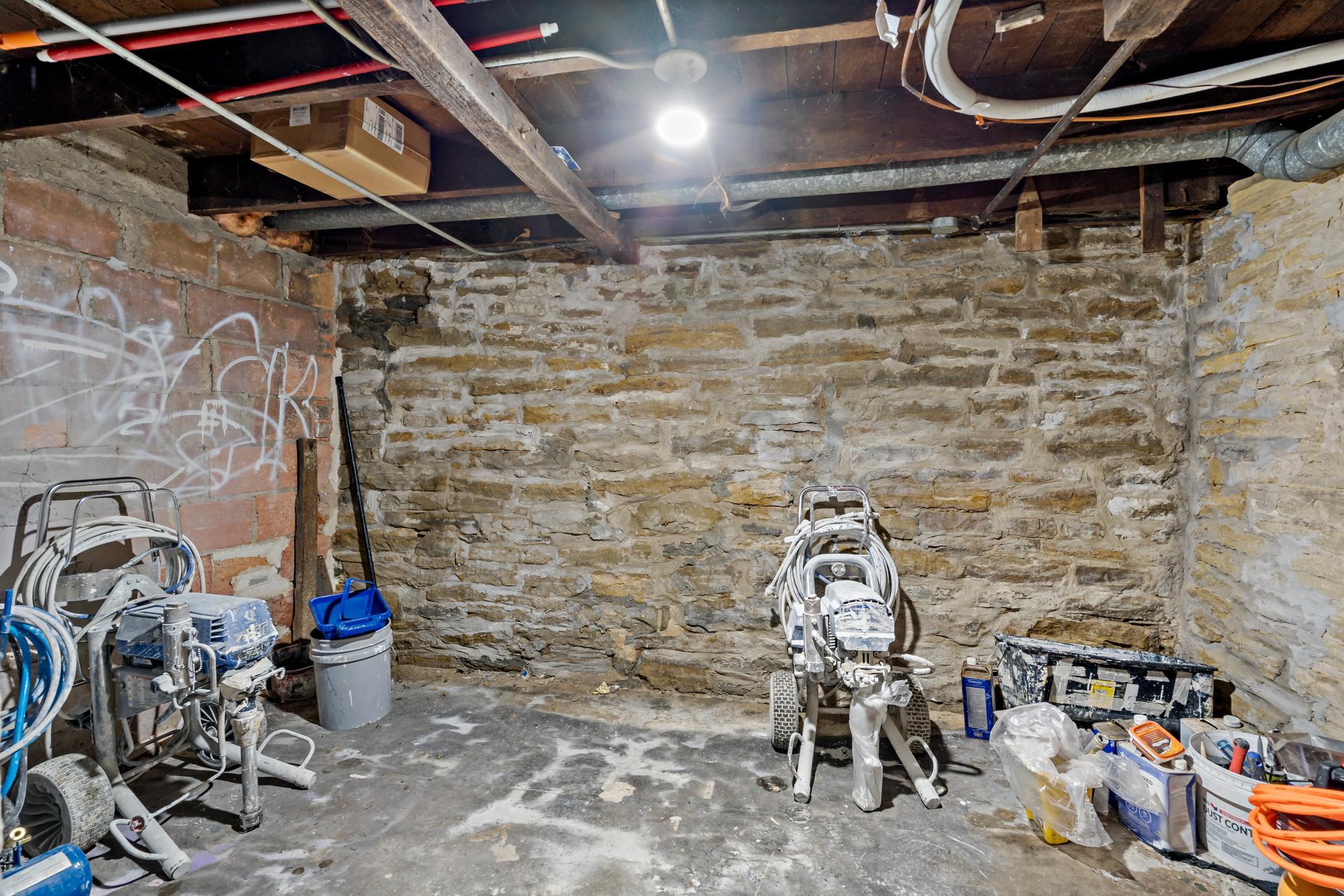 910 Wilson Avenue Property Photo 25
