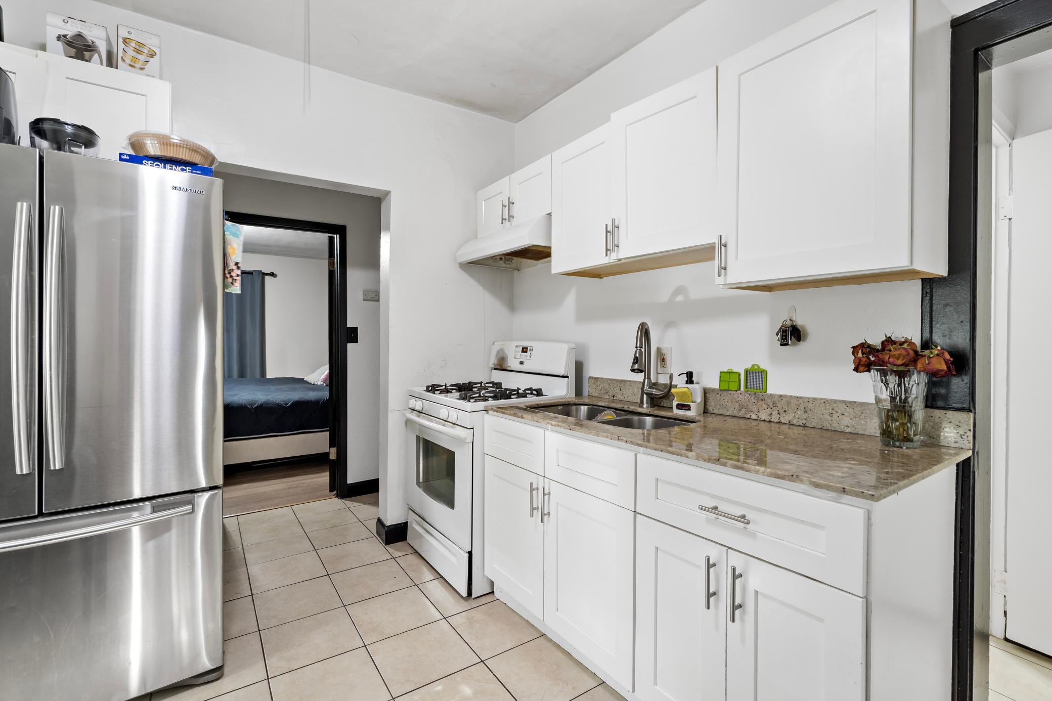 910 Wilson Avenue Property Photo 36