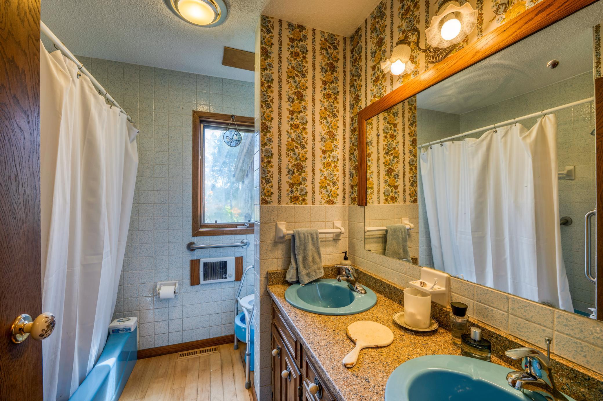 13806 Wawina B Property Photo 36