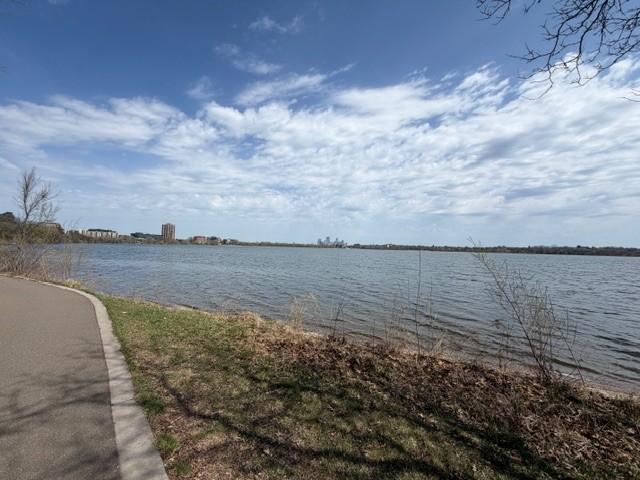 3128 W Bde Maka Ska Boulevard 417 Property Photo 15