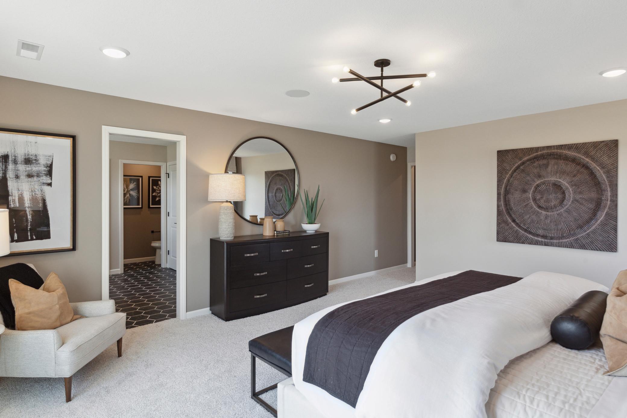15087 Amber Fields Boulevard W Property Photo 3