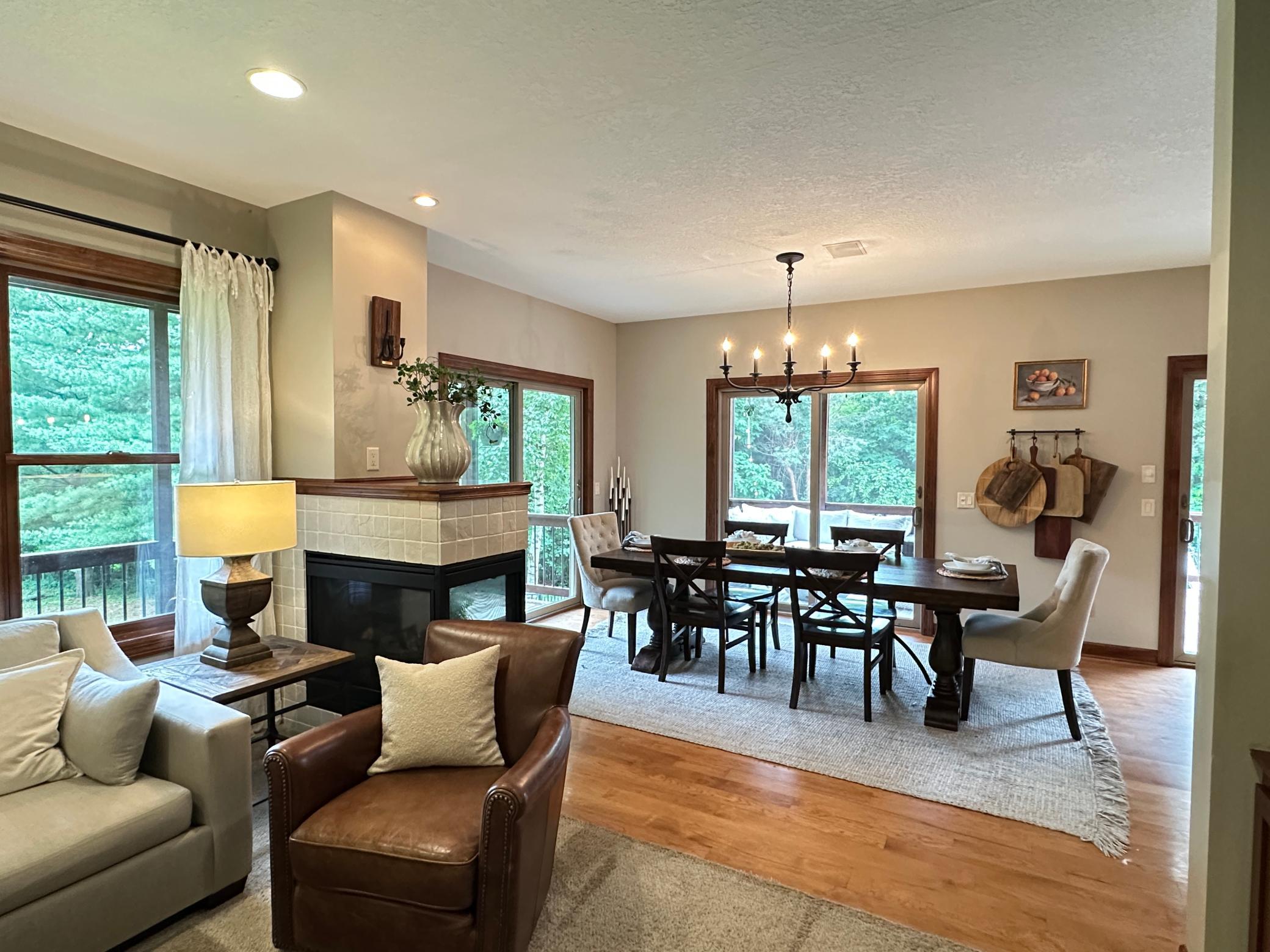 401 Rolling Hills Drive Property Photo 12