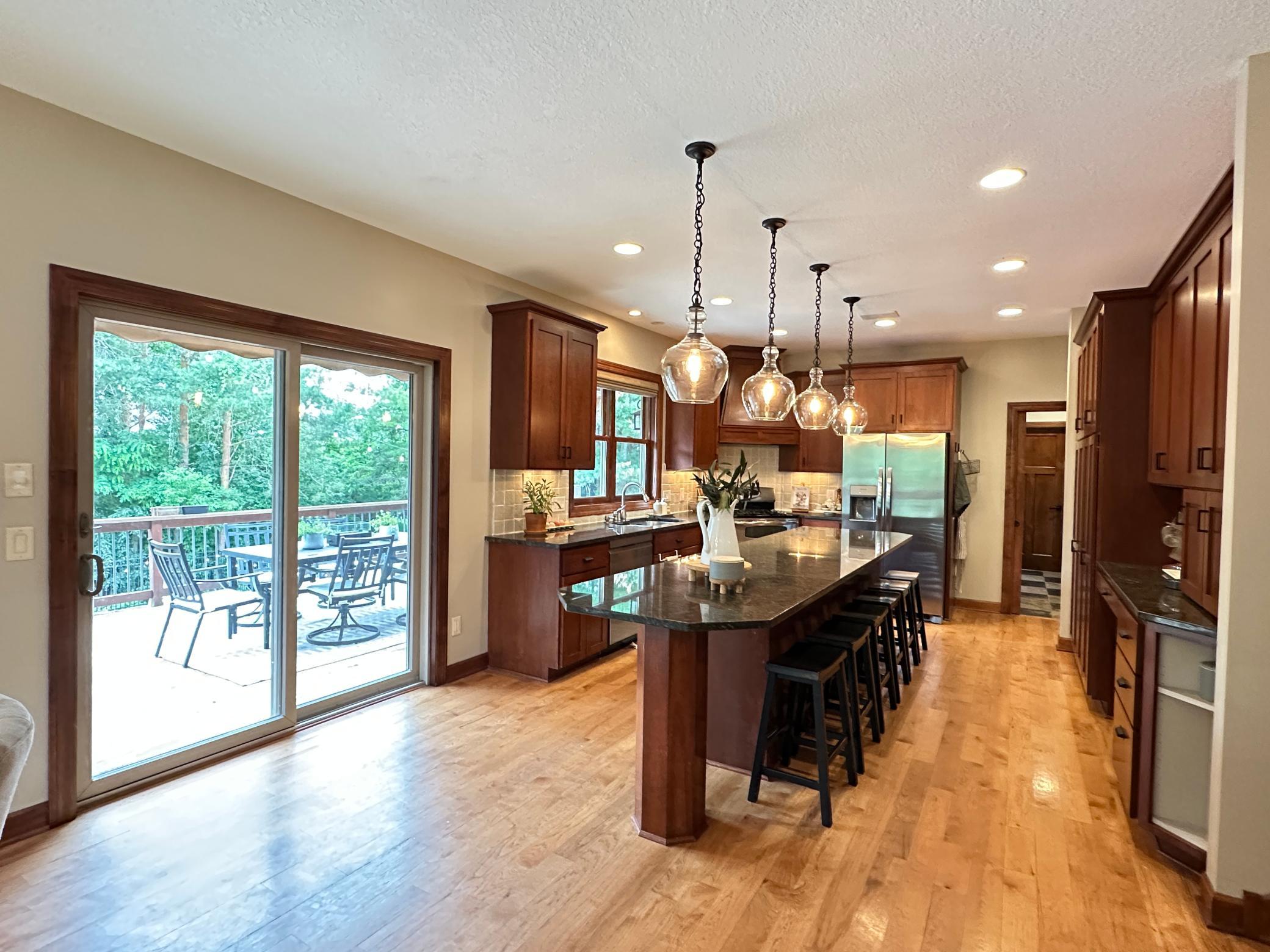 401 Rolling Hills Drive Property Photo 15