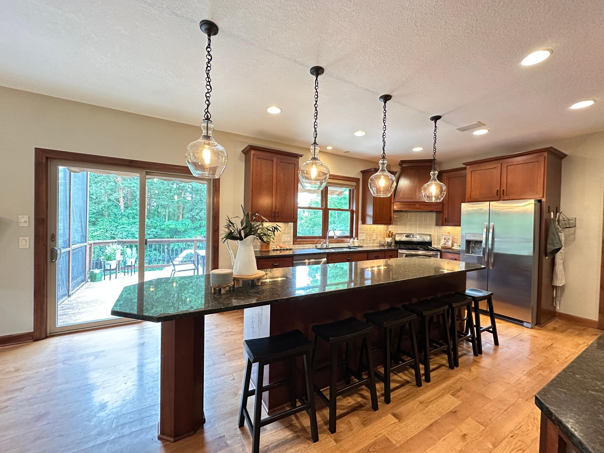 401 Rolling Hills Drive Property Photo 16