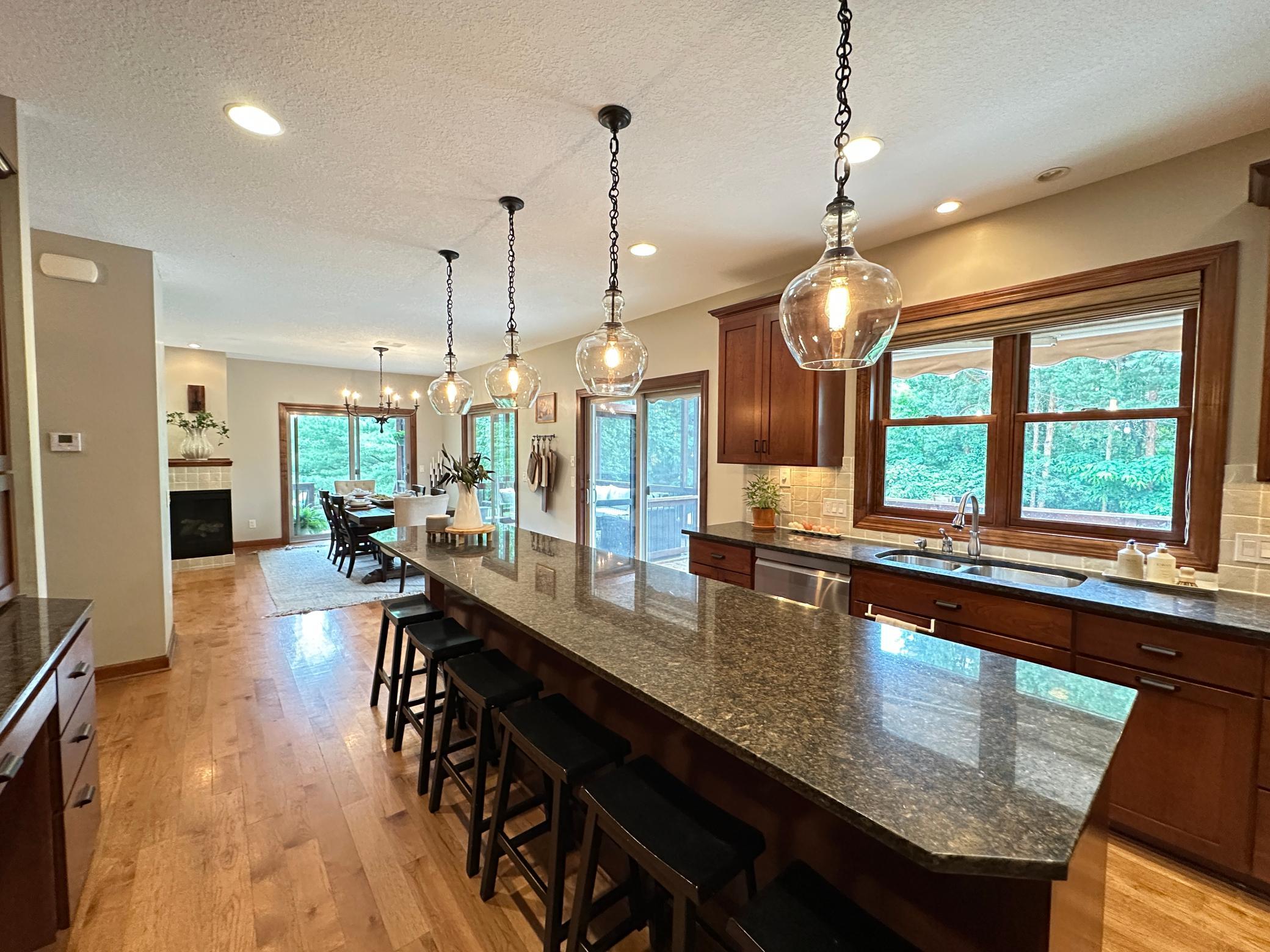 401 Rolling Hills Drive Property Photo 17