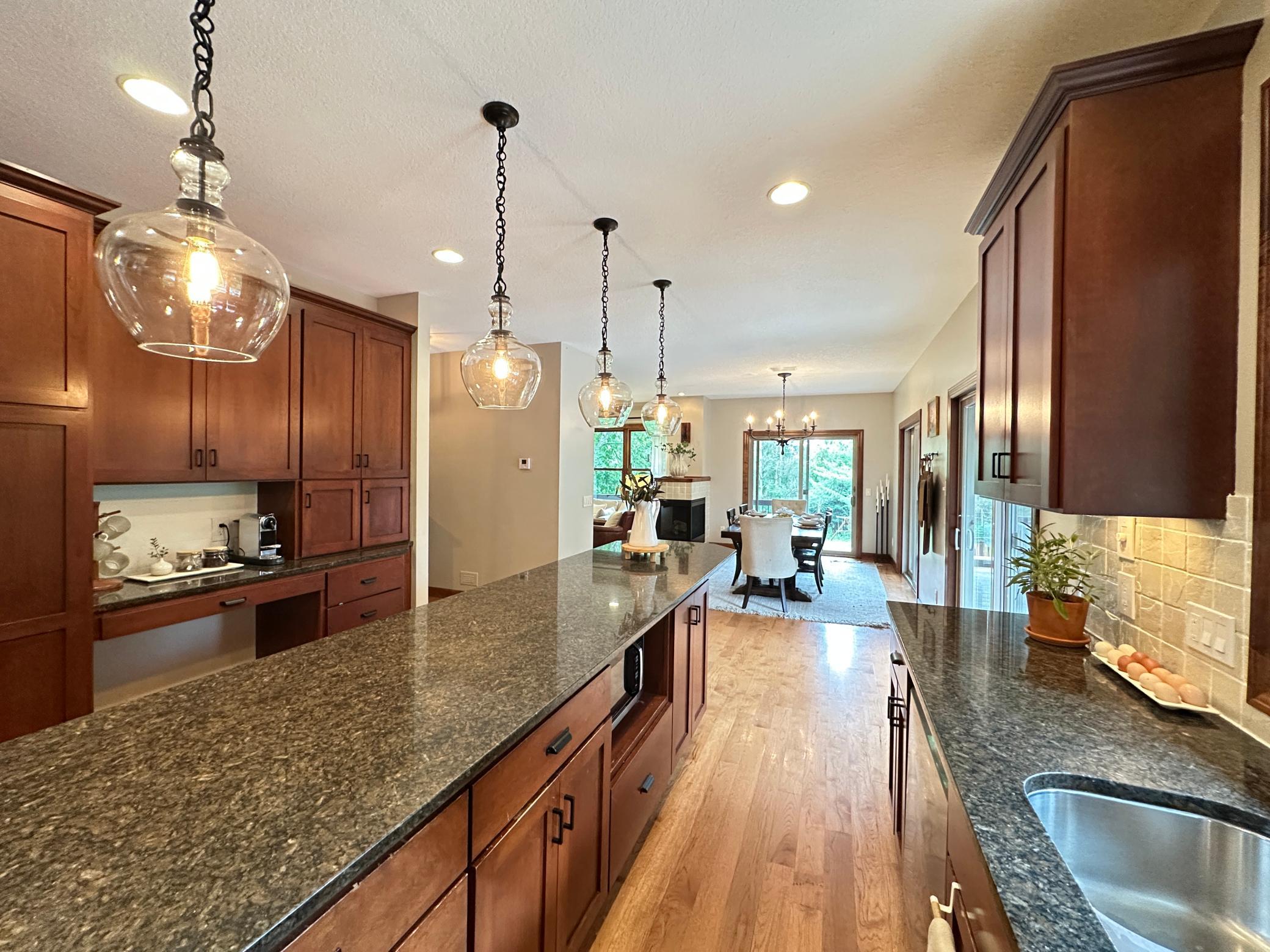 401 Rolling Hills Drive Property Photo 18