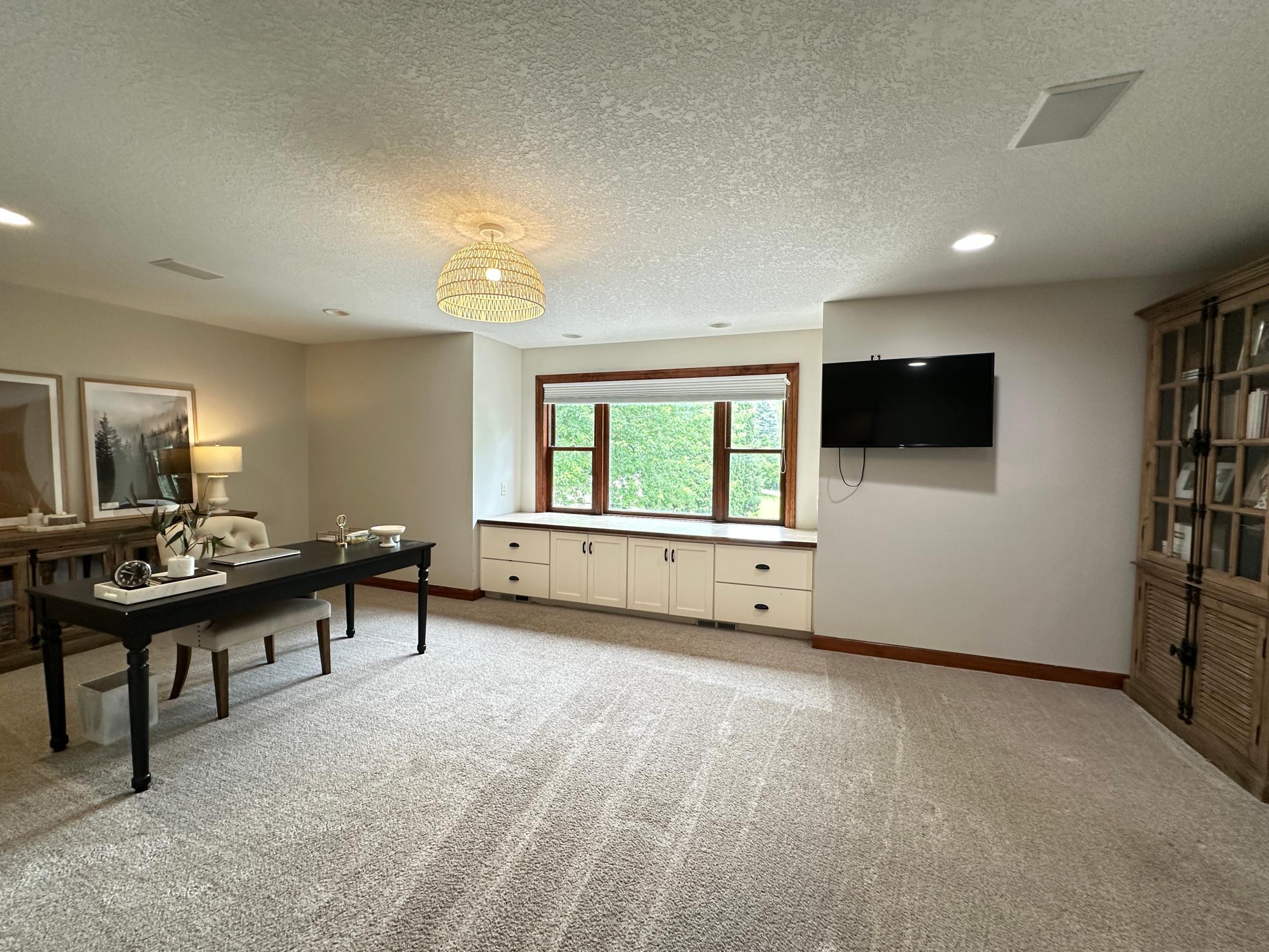 401 Rolling Hills Drive Property Photo 44
