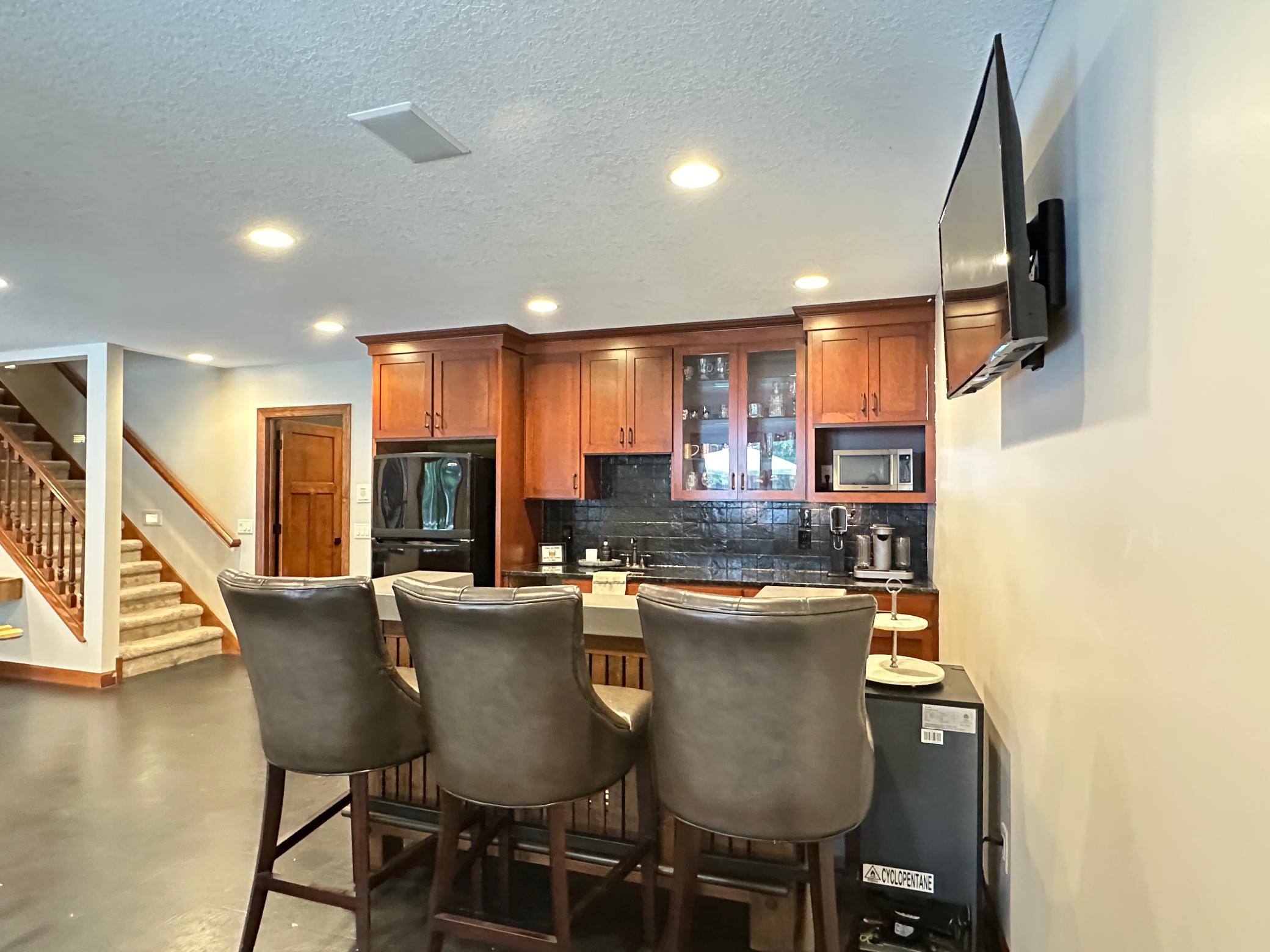401 Rolling Hills Drive Property Photo 50