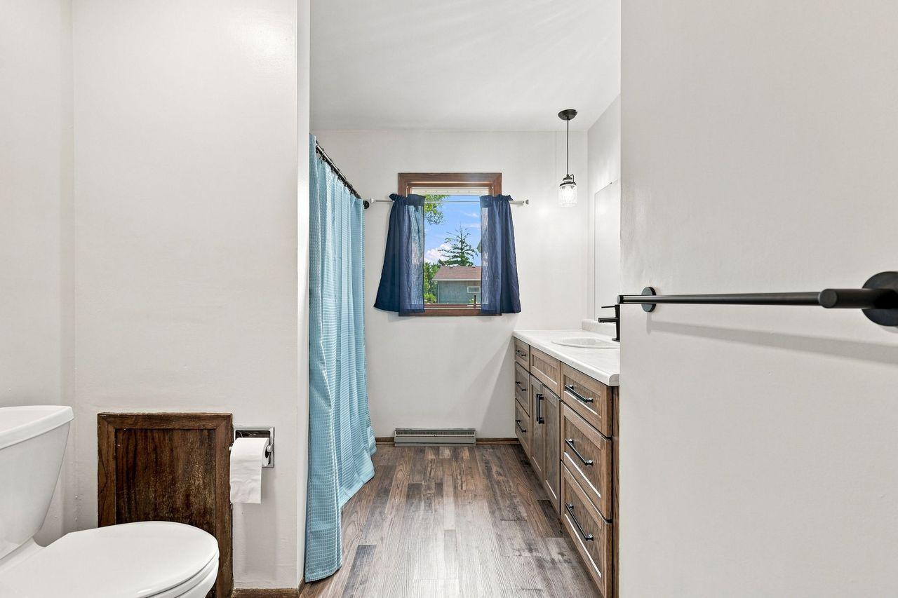 551 6th Street E Property Photo 16
