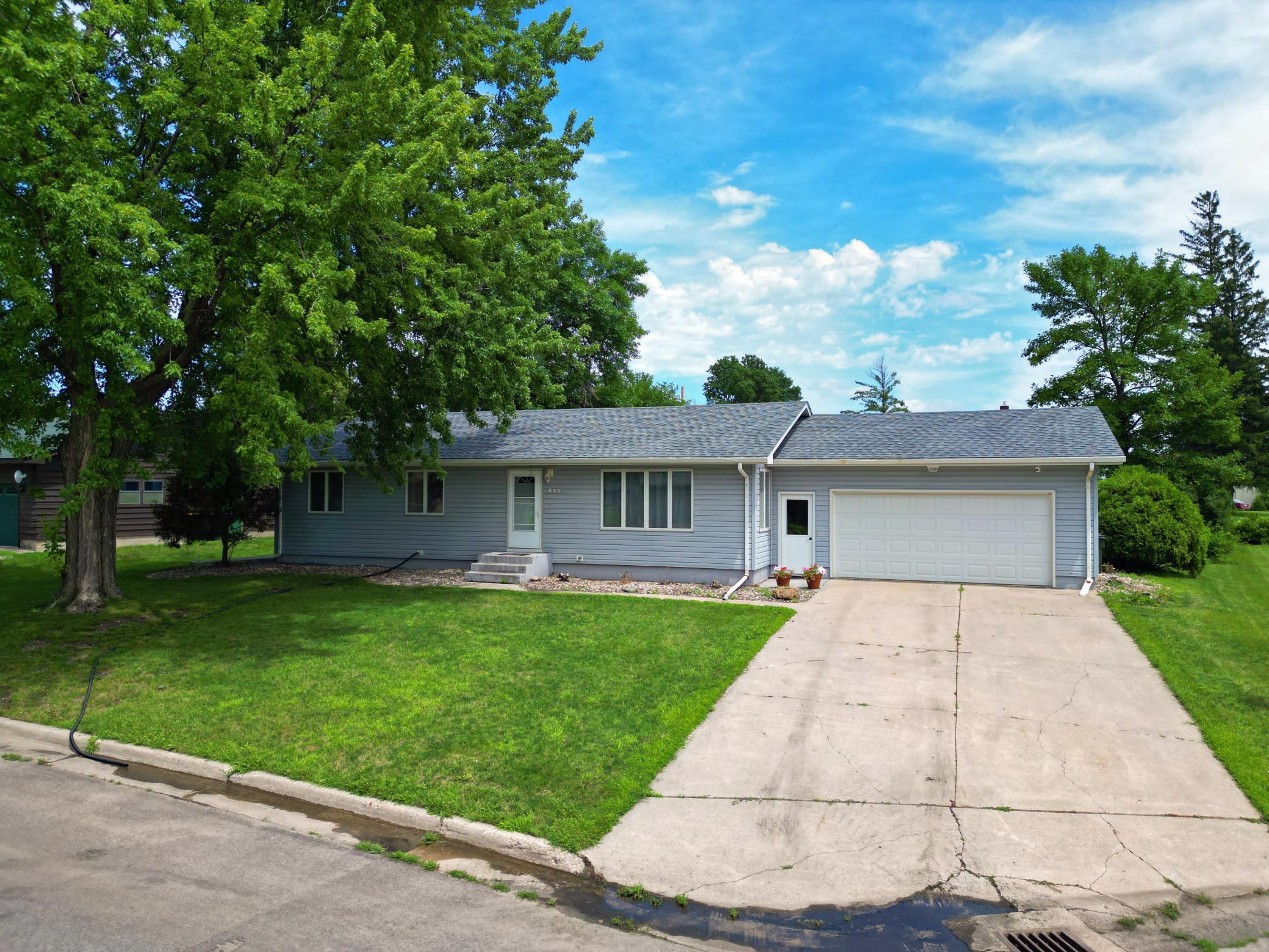 551 6th Street E Property Photo 25