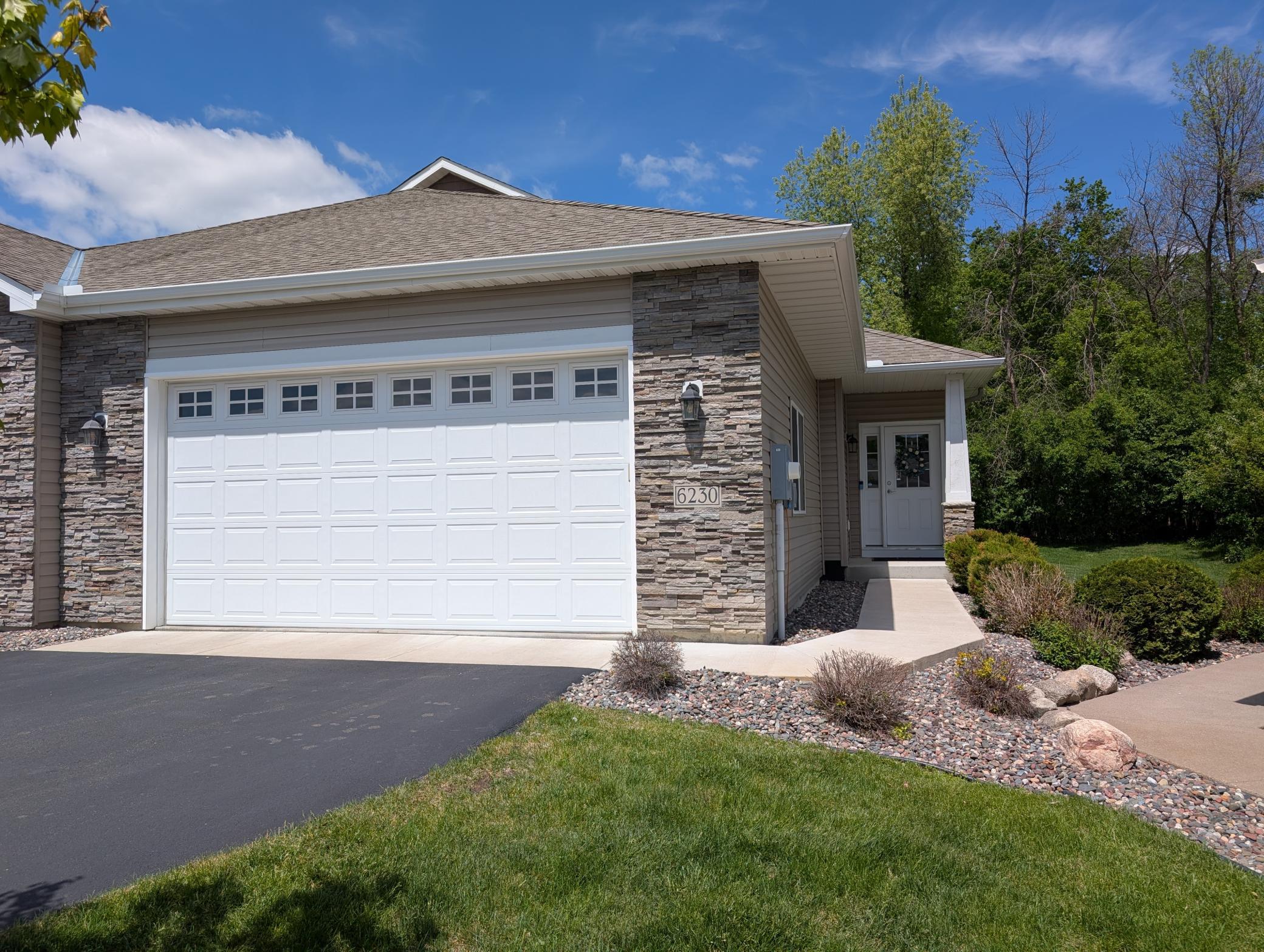 6230 Boulder Ridge Drive Property Photo 1