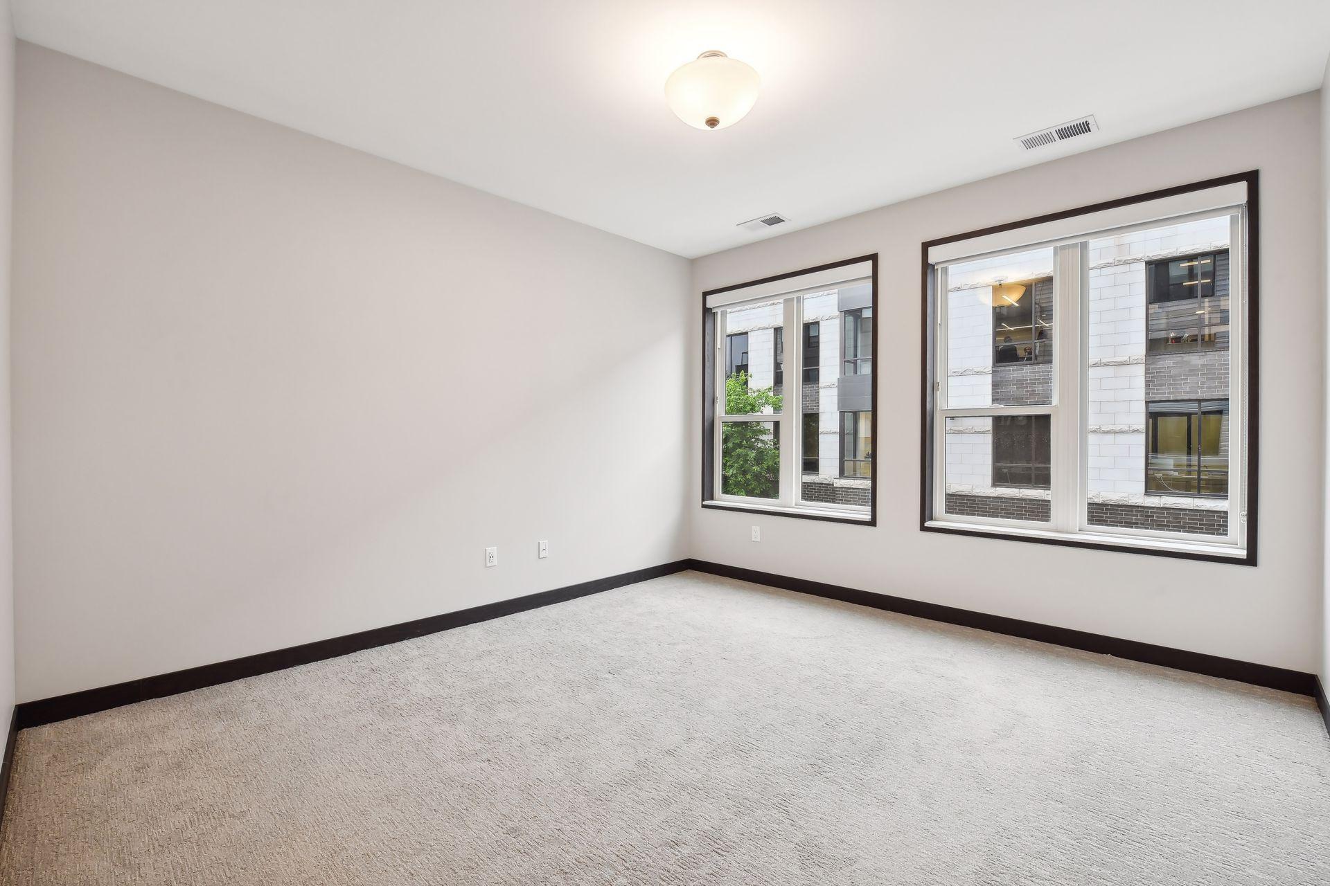253 Lake Street E 212 Property Photo 17