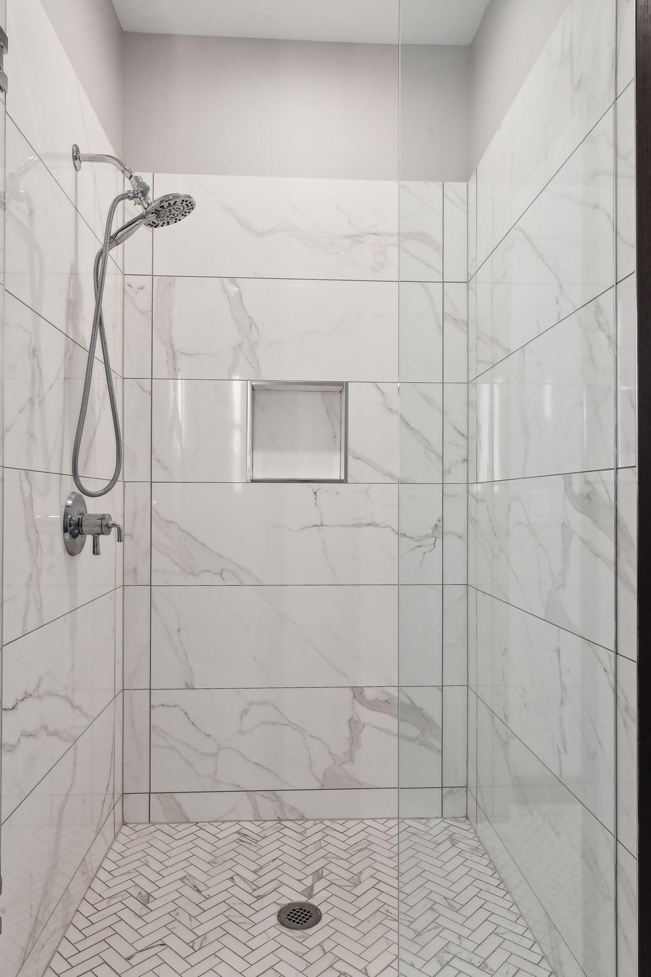 253 Lake Street E 212 Property Photo 22