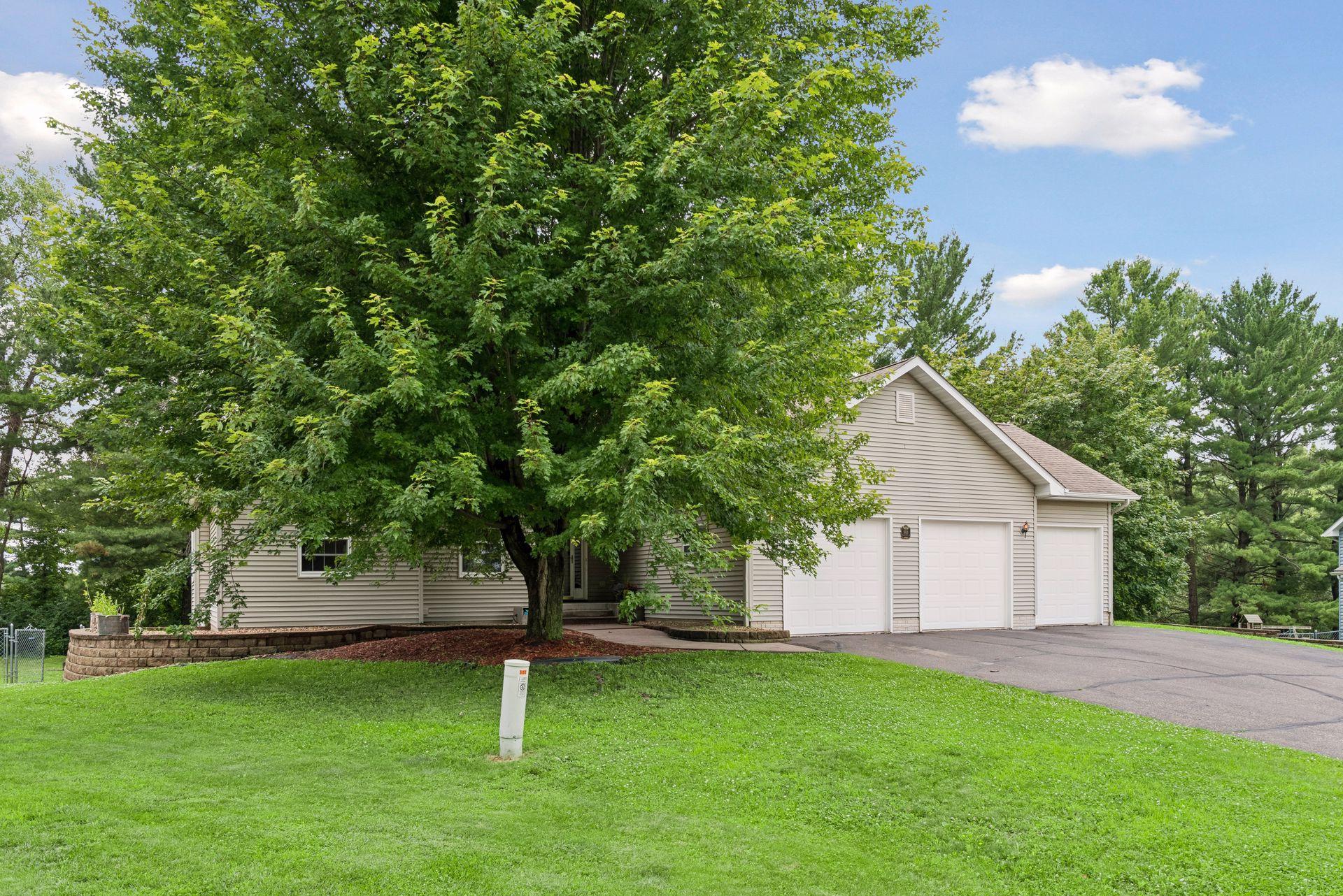 503 Hillcrest Drive Property Photo 2