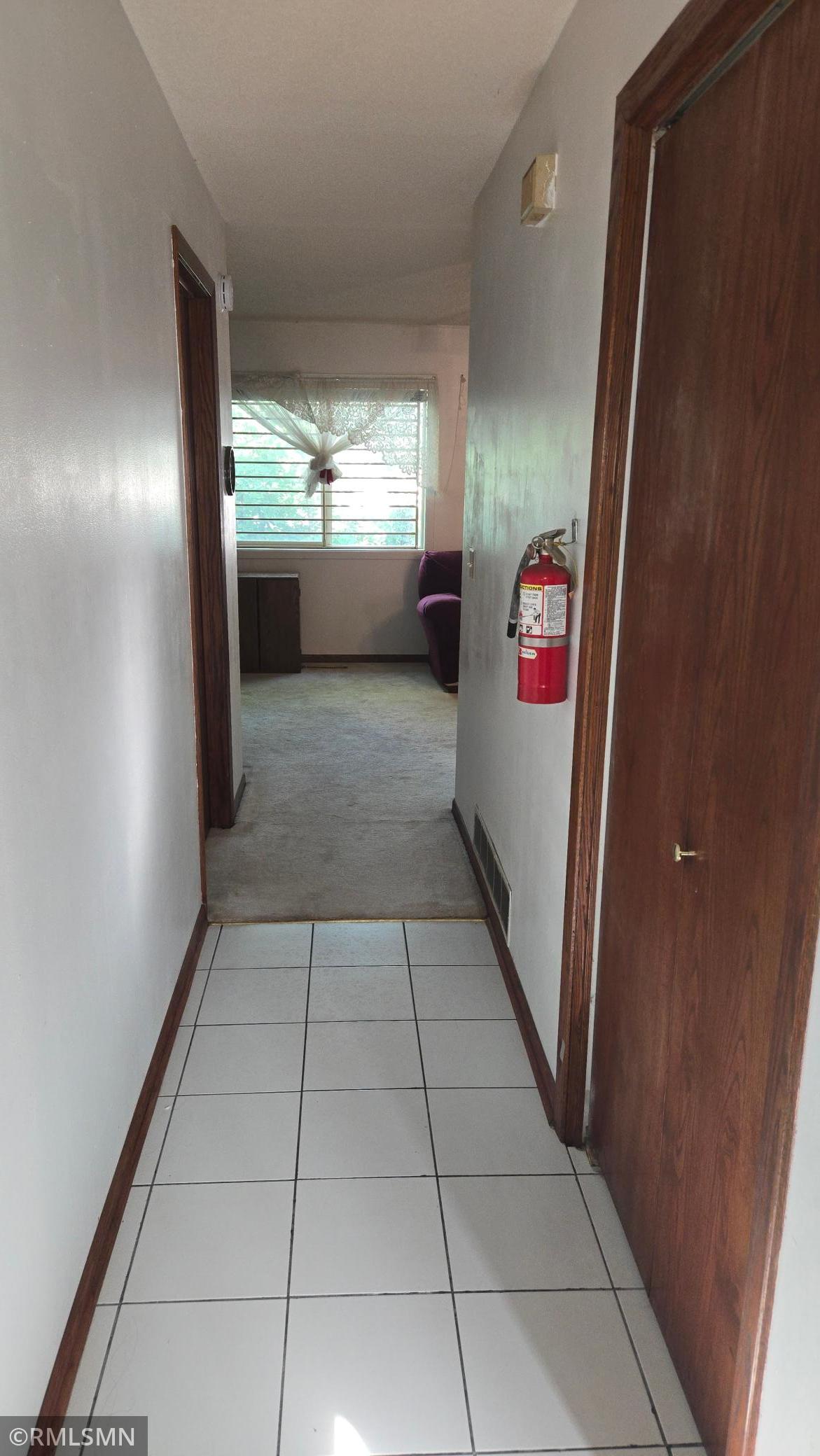 341 Winifred Street E Property Photo 7