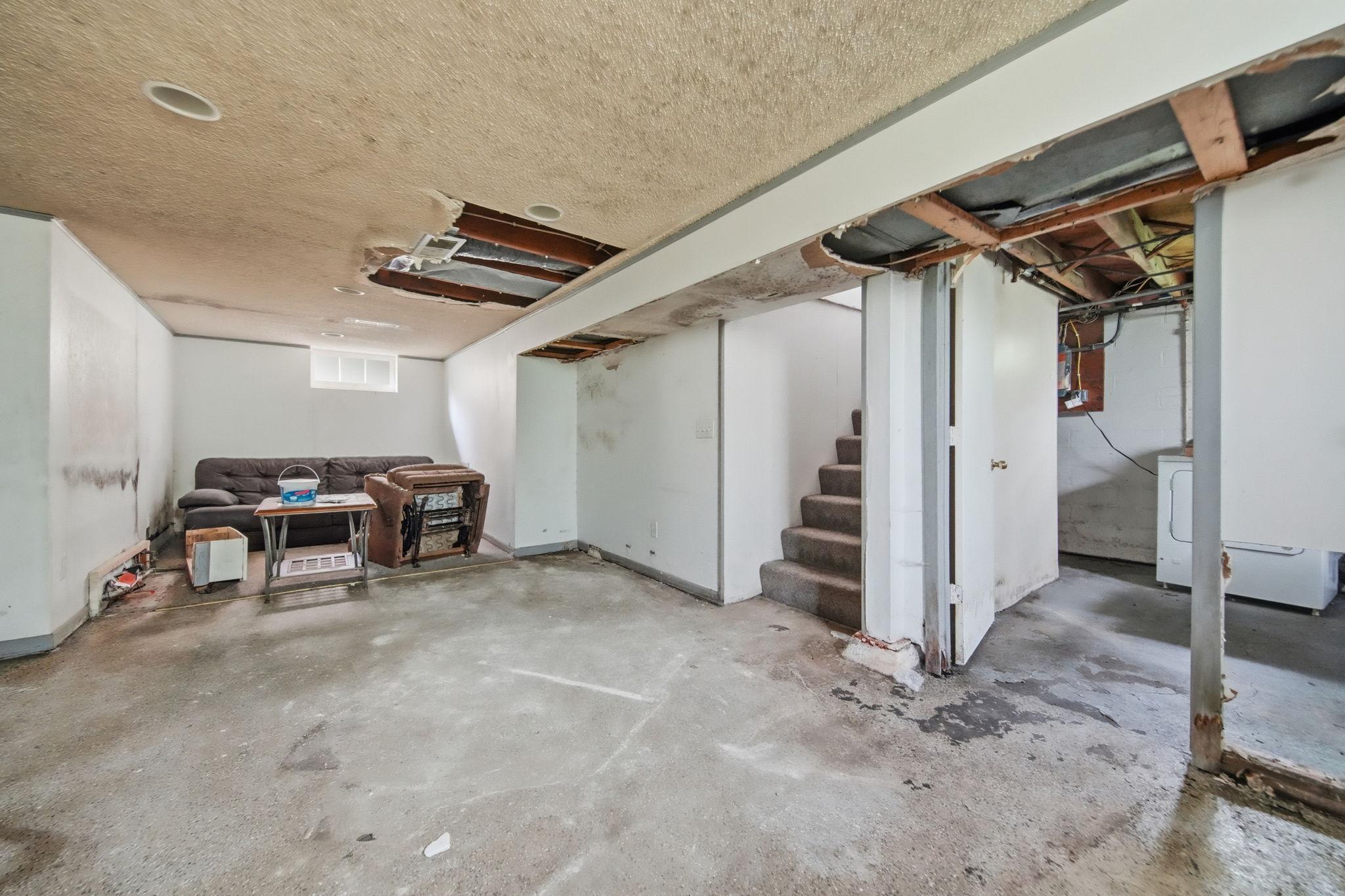 1828 Bush Avenue E Property Photo 18