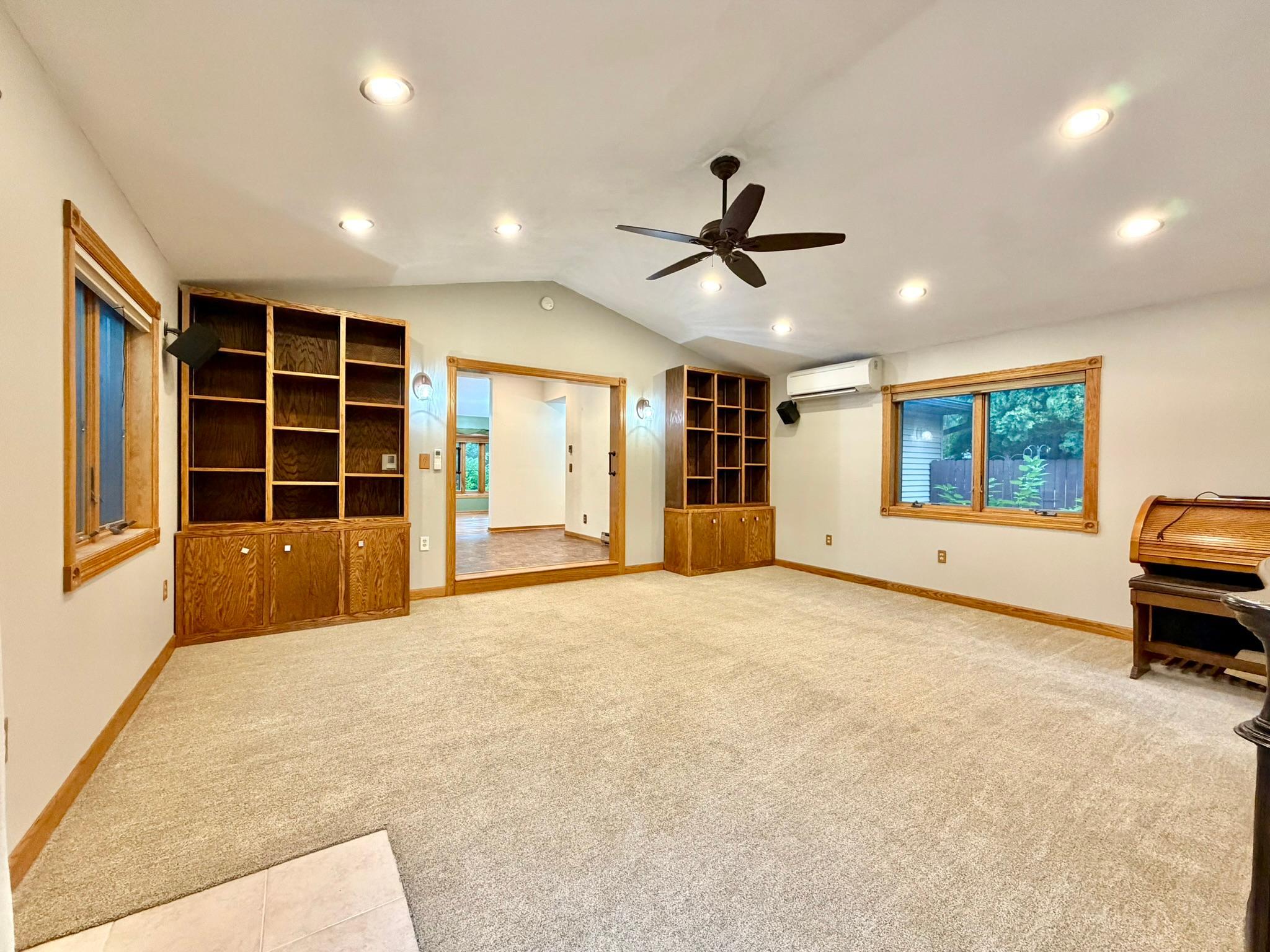 2326 Hallquist Avenue Property Photo 5