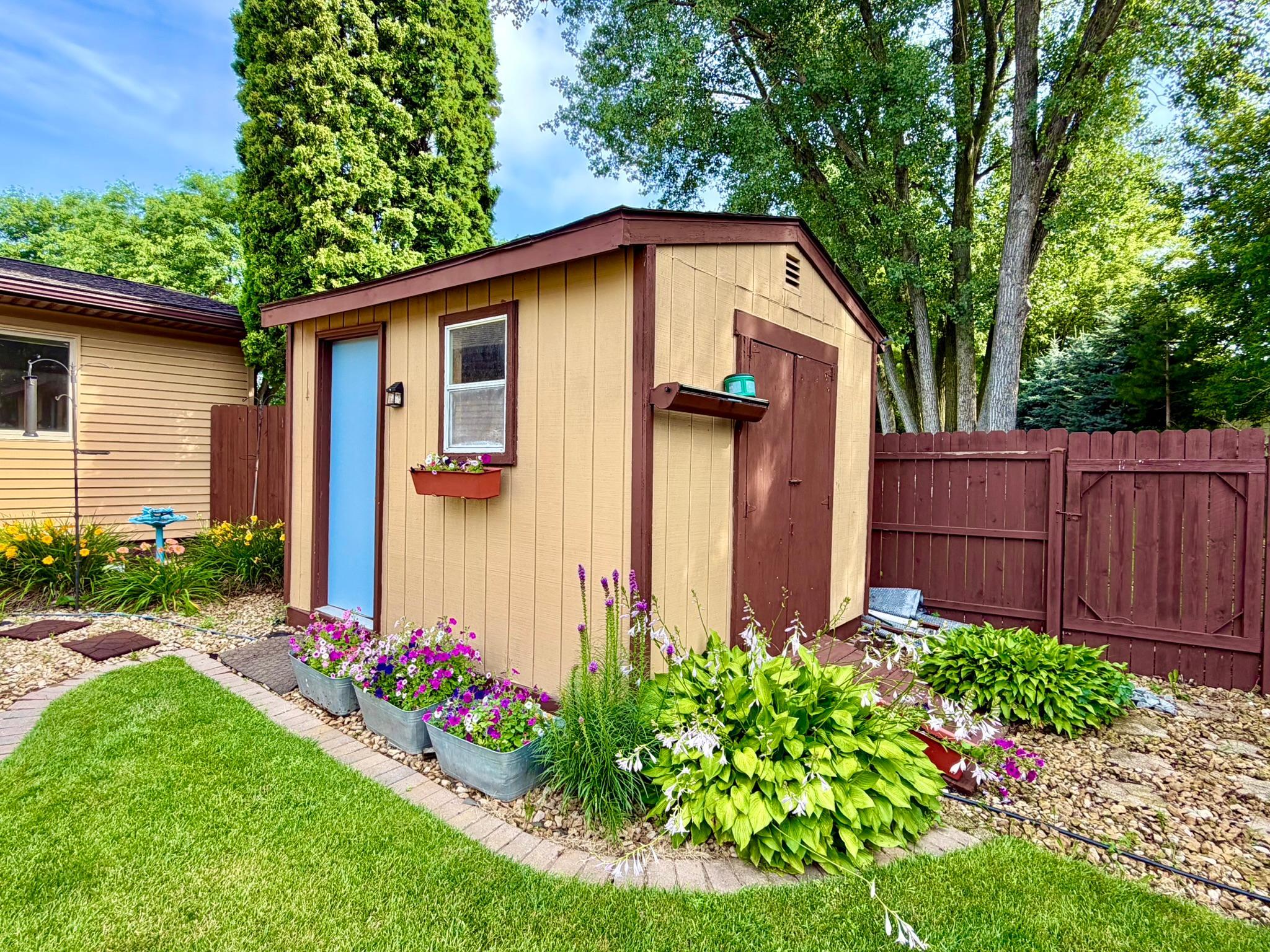 2326 Hallquist Avenue Property Photo 14