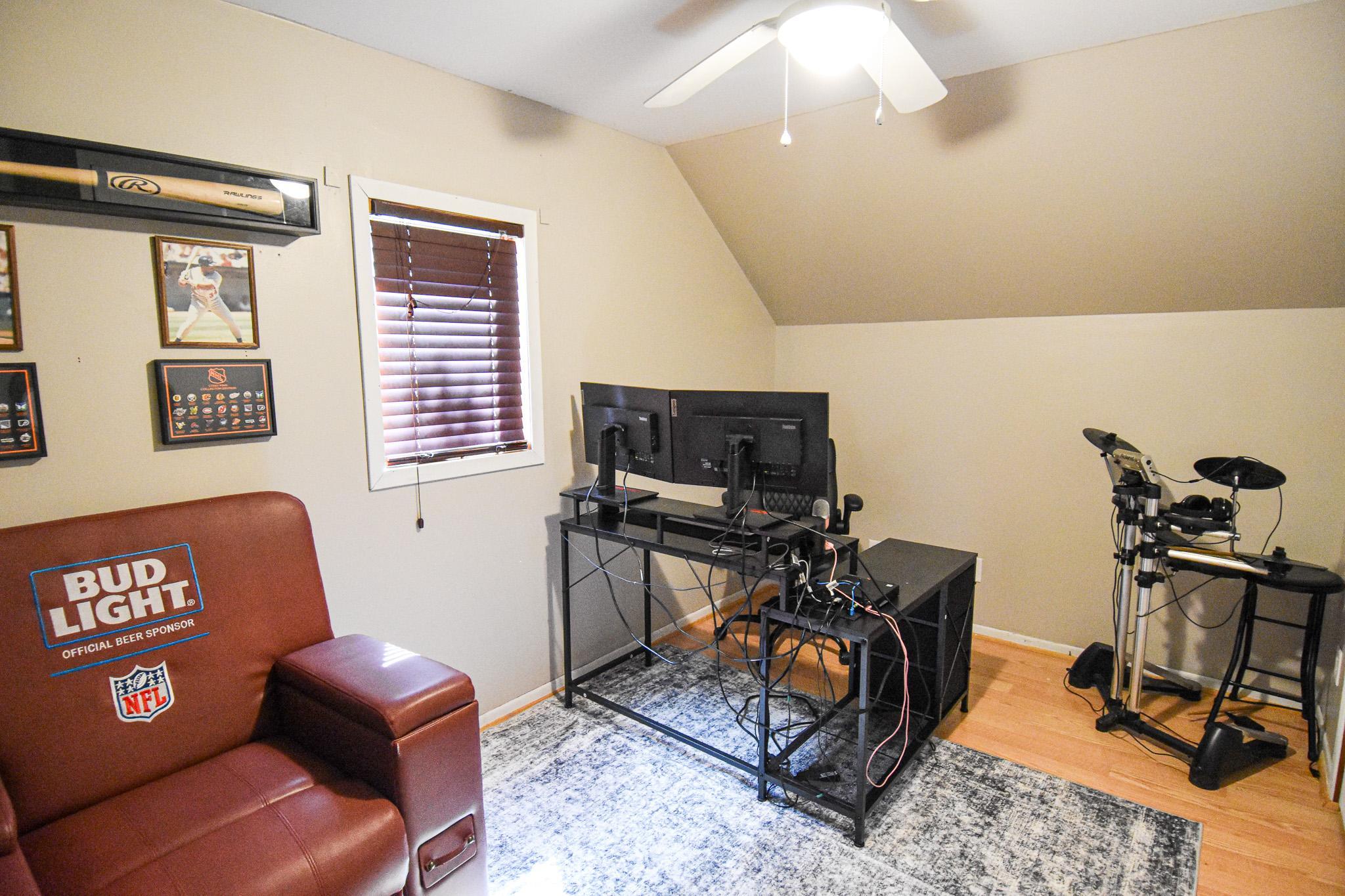 606 Kendall Avenue S Property Photo 32