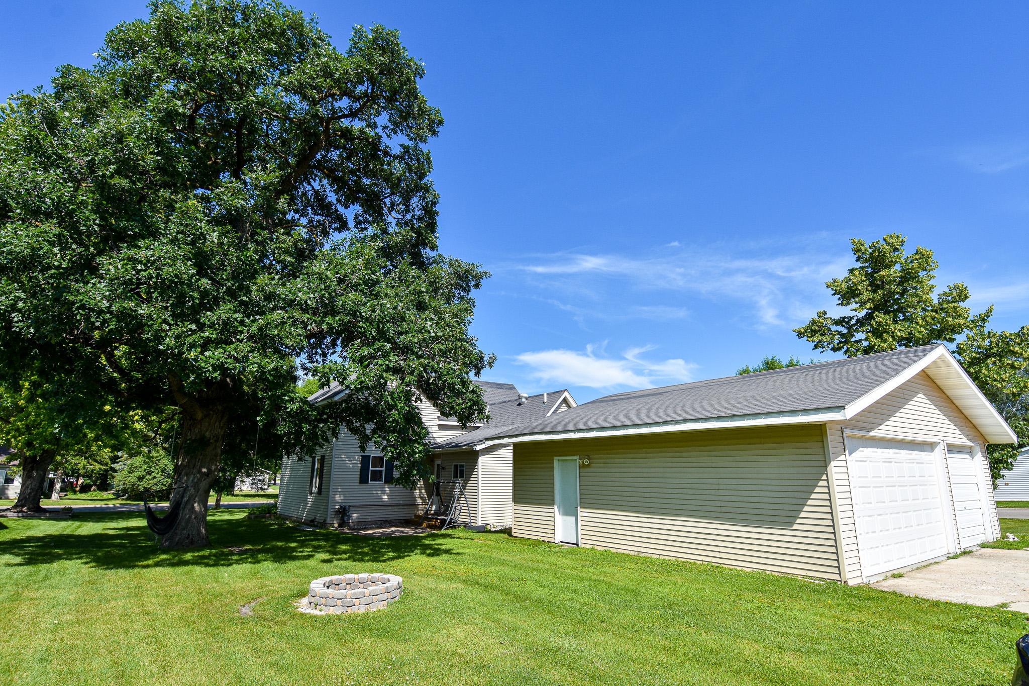 606 Kendall Avenue S Property Photo 42