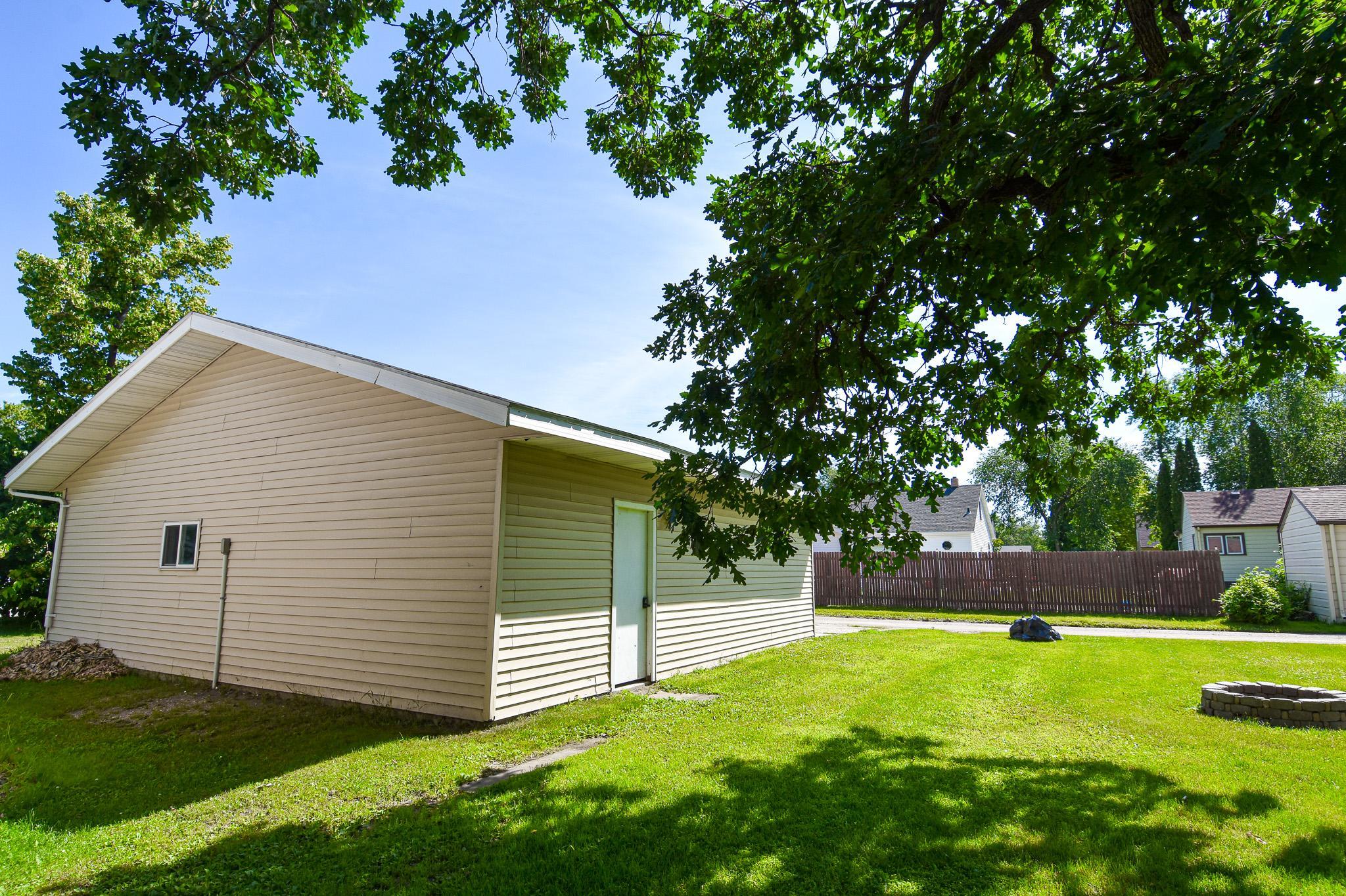 606 Kendall Avenue S Property Photo 43