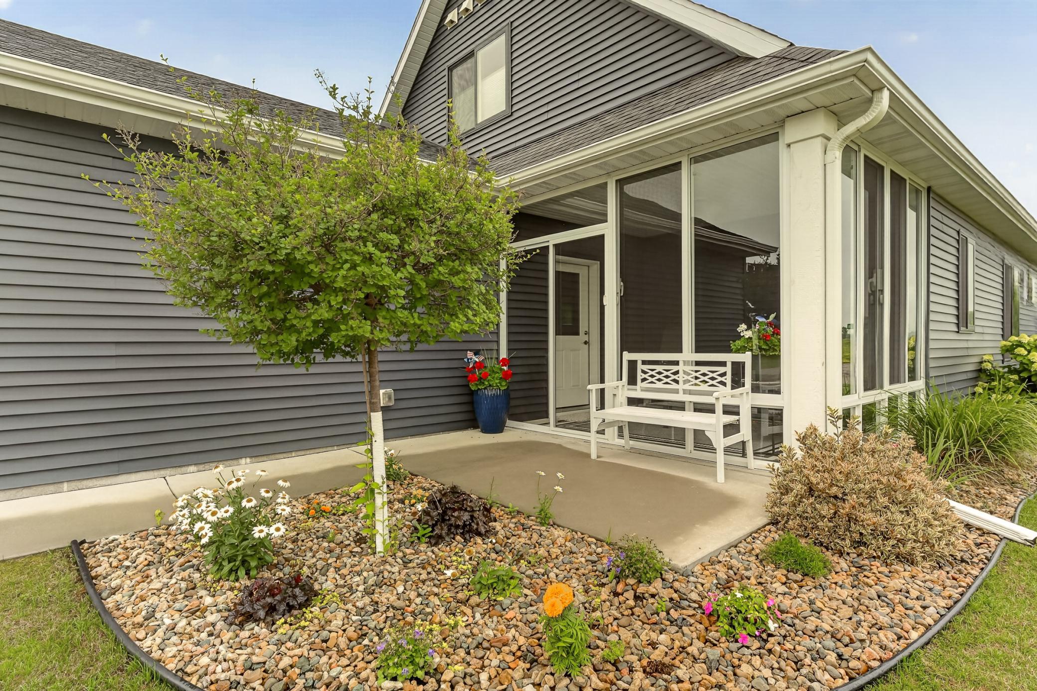5692 Cornucopia Avenue Nw Property Photo 4