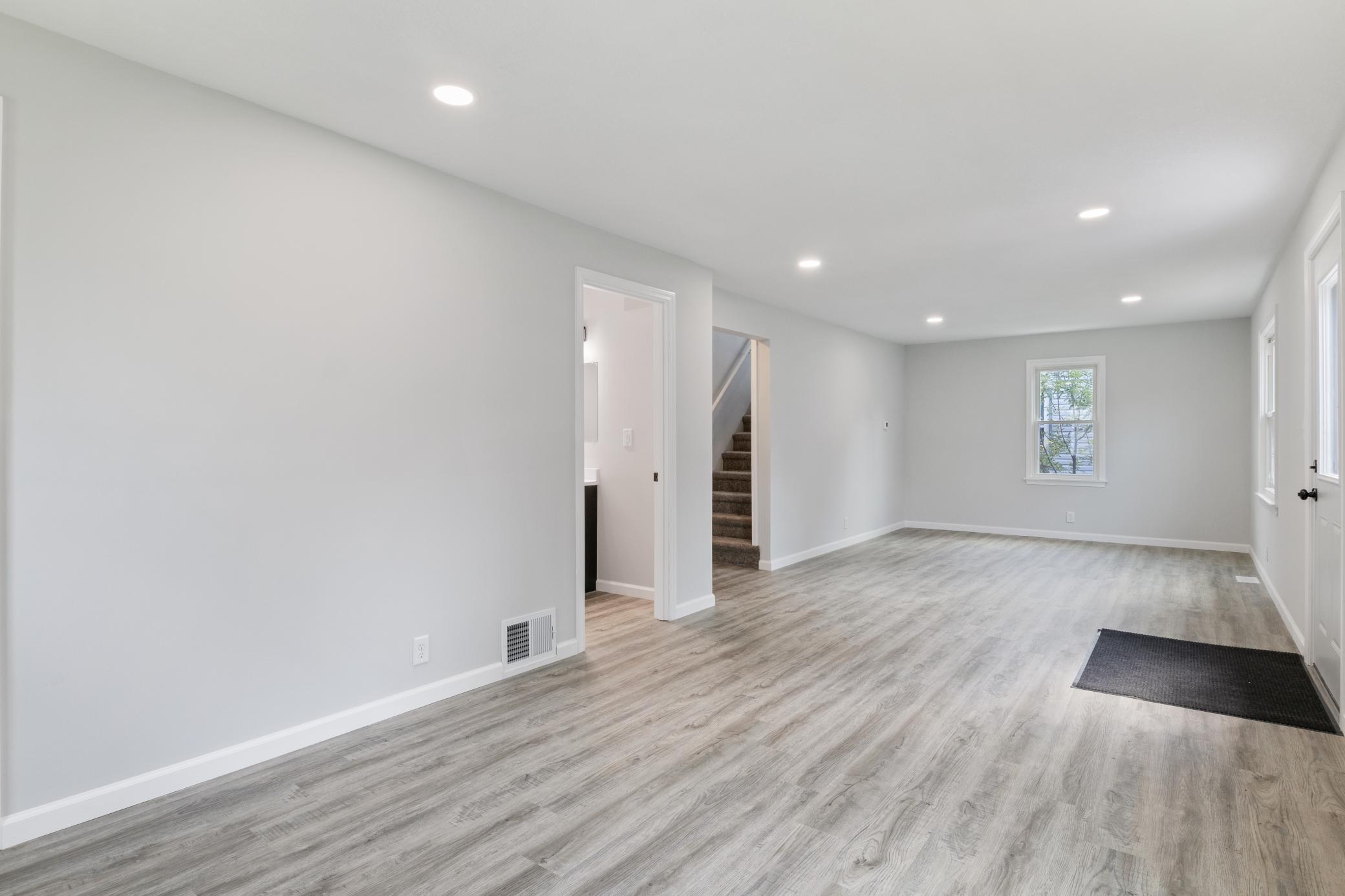 5136 Colfax Avenue N Property Photo 6