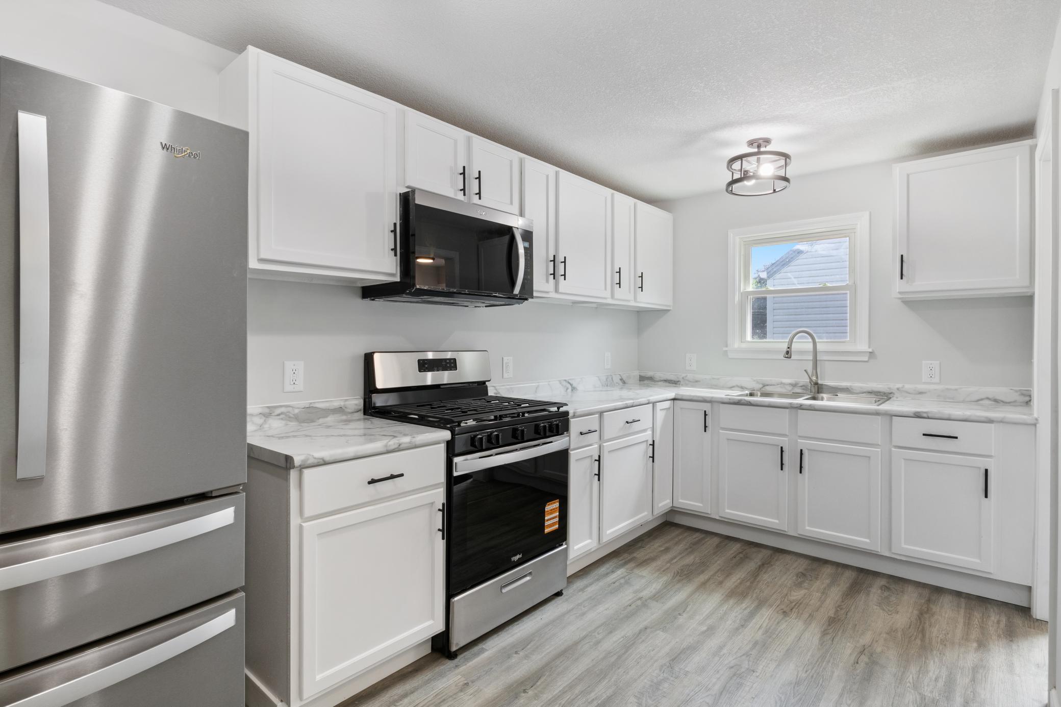 5136 Colfax Avenue N Property Photo 12