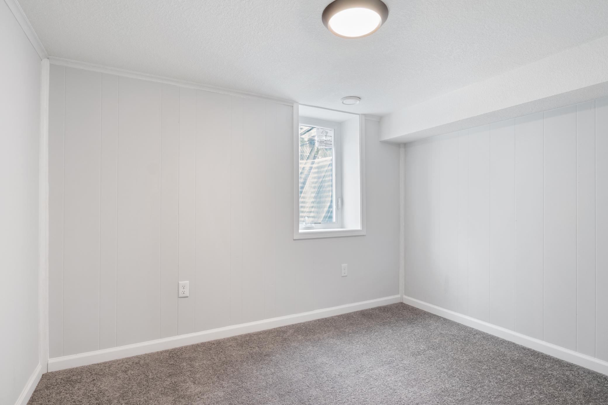 5136 Colfax Avenue N Property Photo 17
