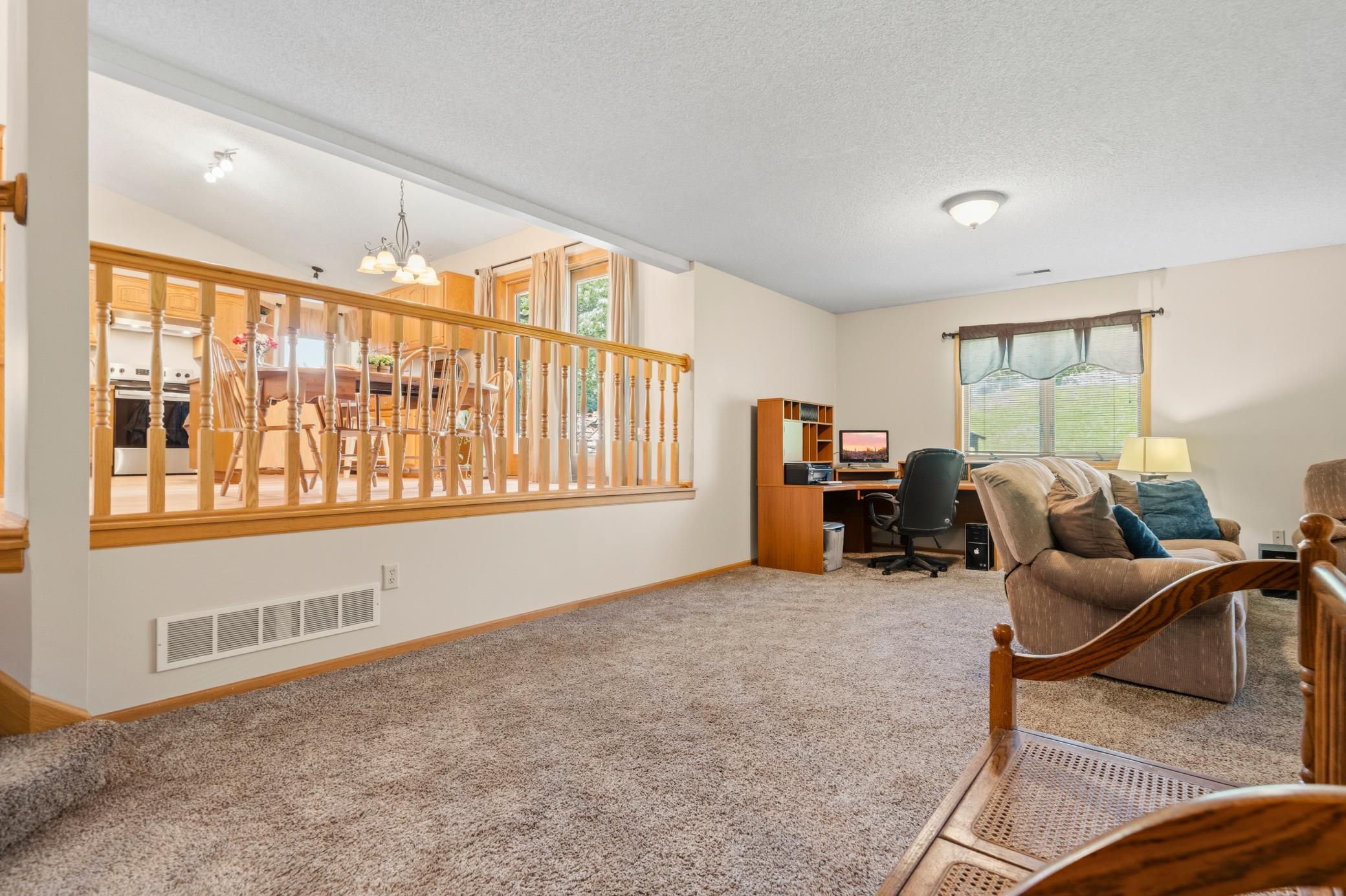 2537 Southcrest Avenue E Property Photo 26