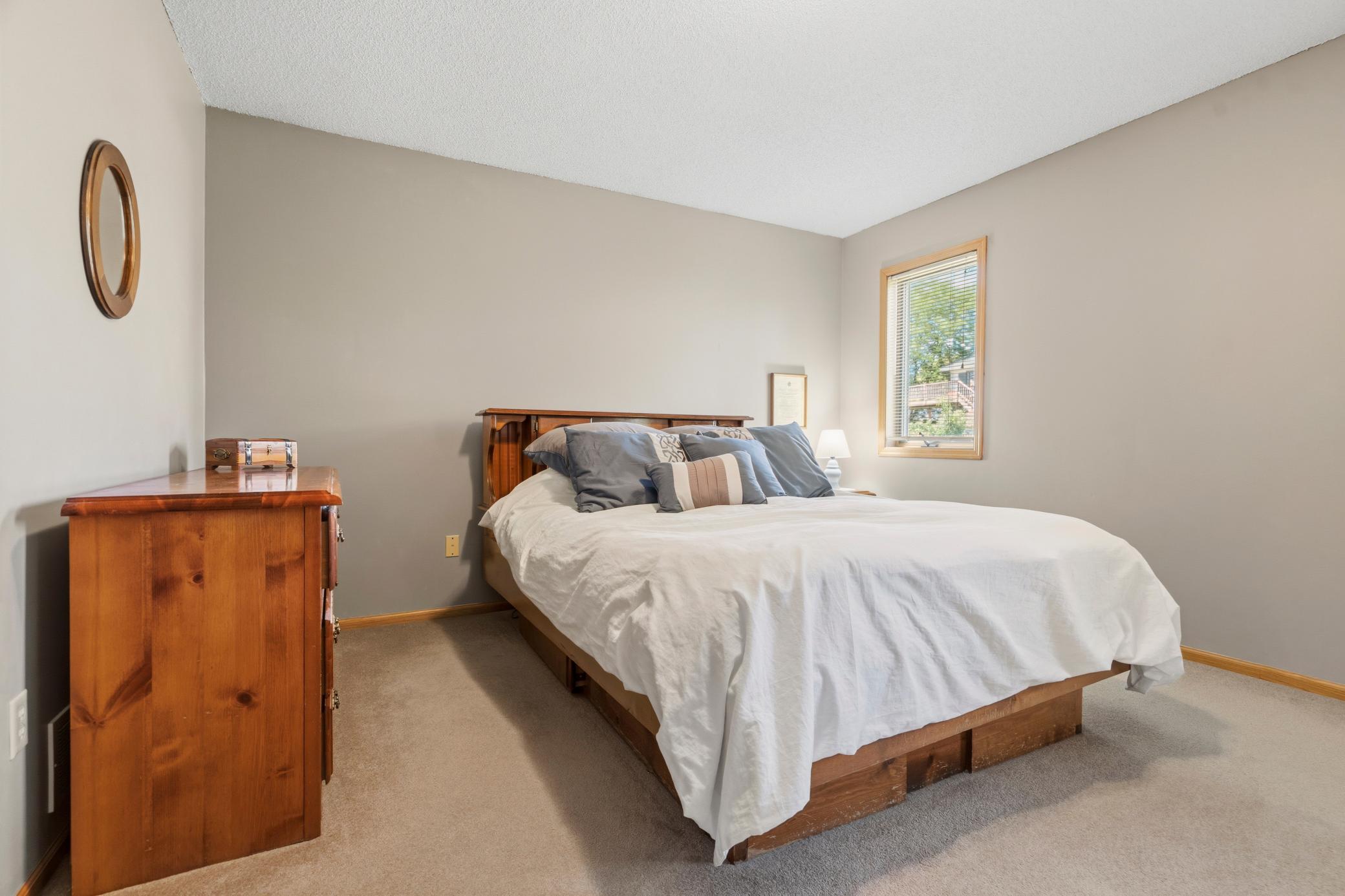 2537 Southcrest Avenue E Property Photo 32