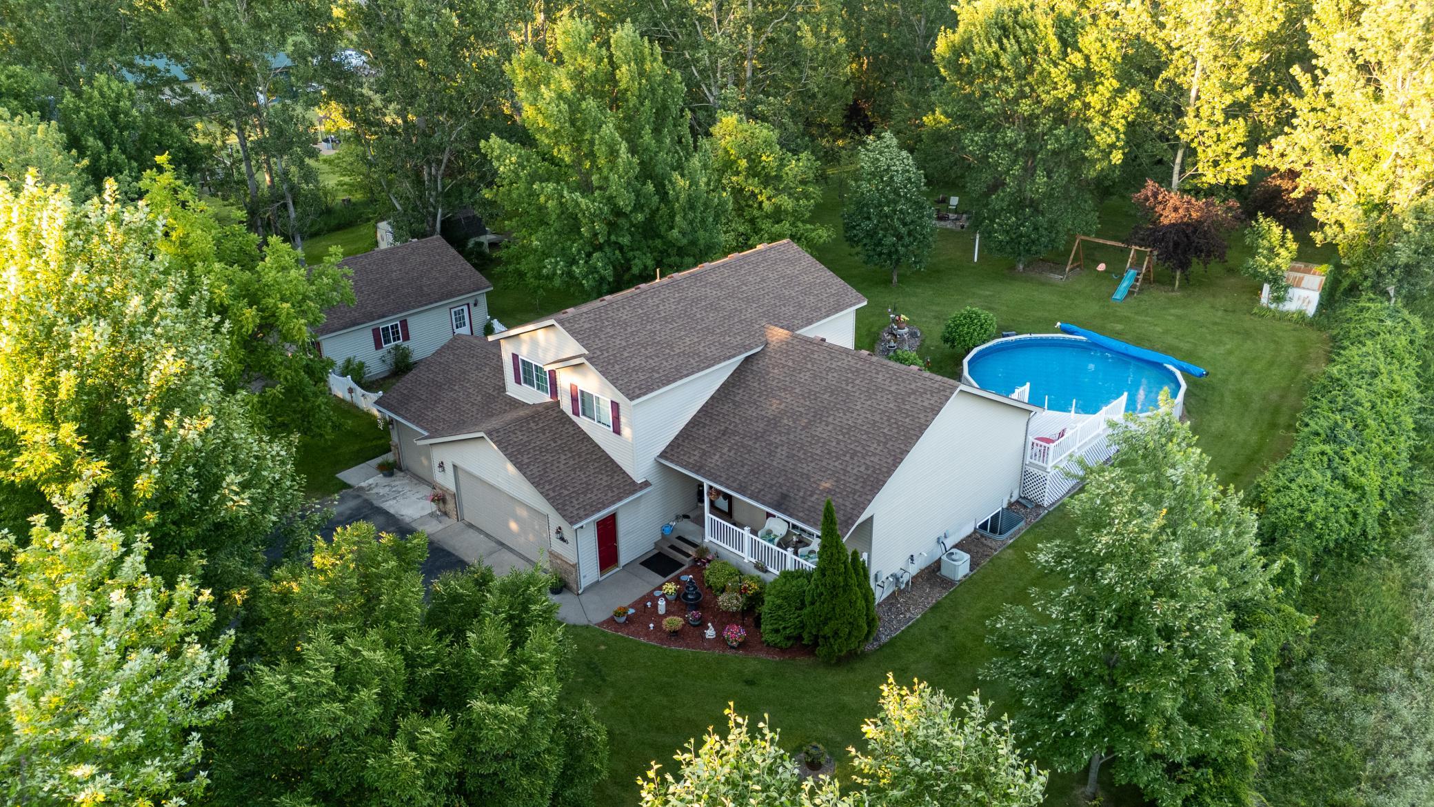 9880 Ne River Road Property Photo 1