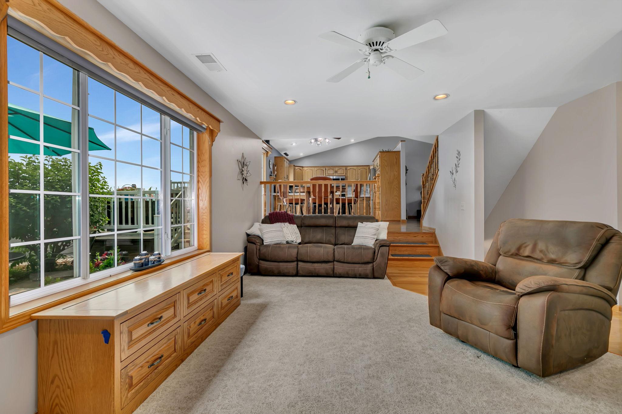 9880 Ne River Road Property Photo 13