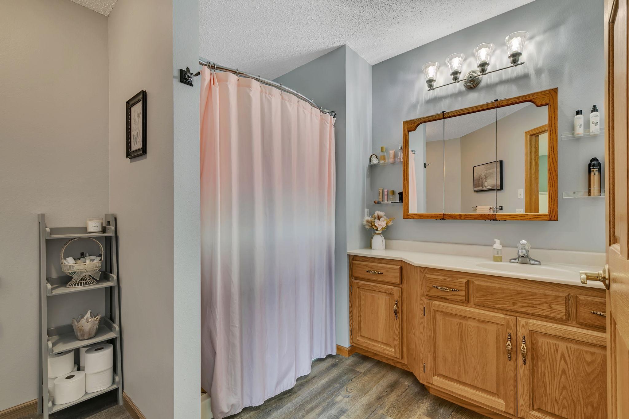 9880 Ne River Road Property Photo 17