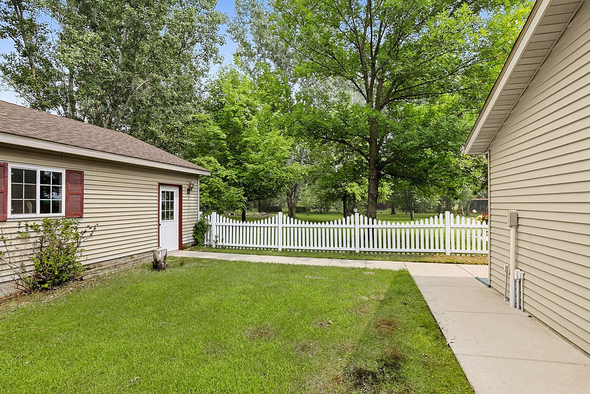 9880 Ne River Road Property Photo 33