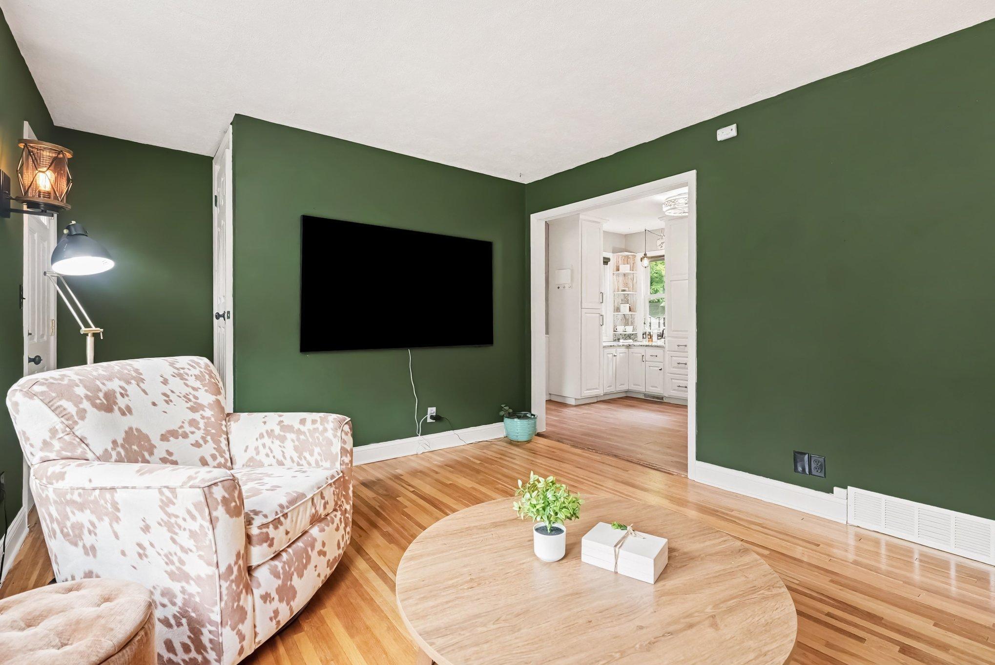 16 Circle Drive Property Photo 12