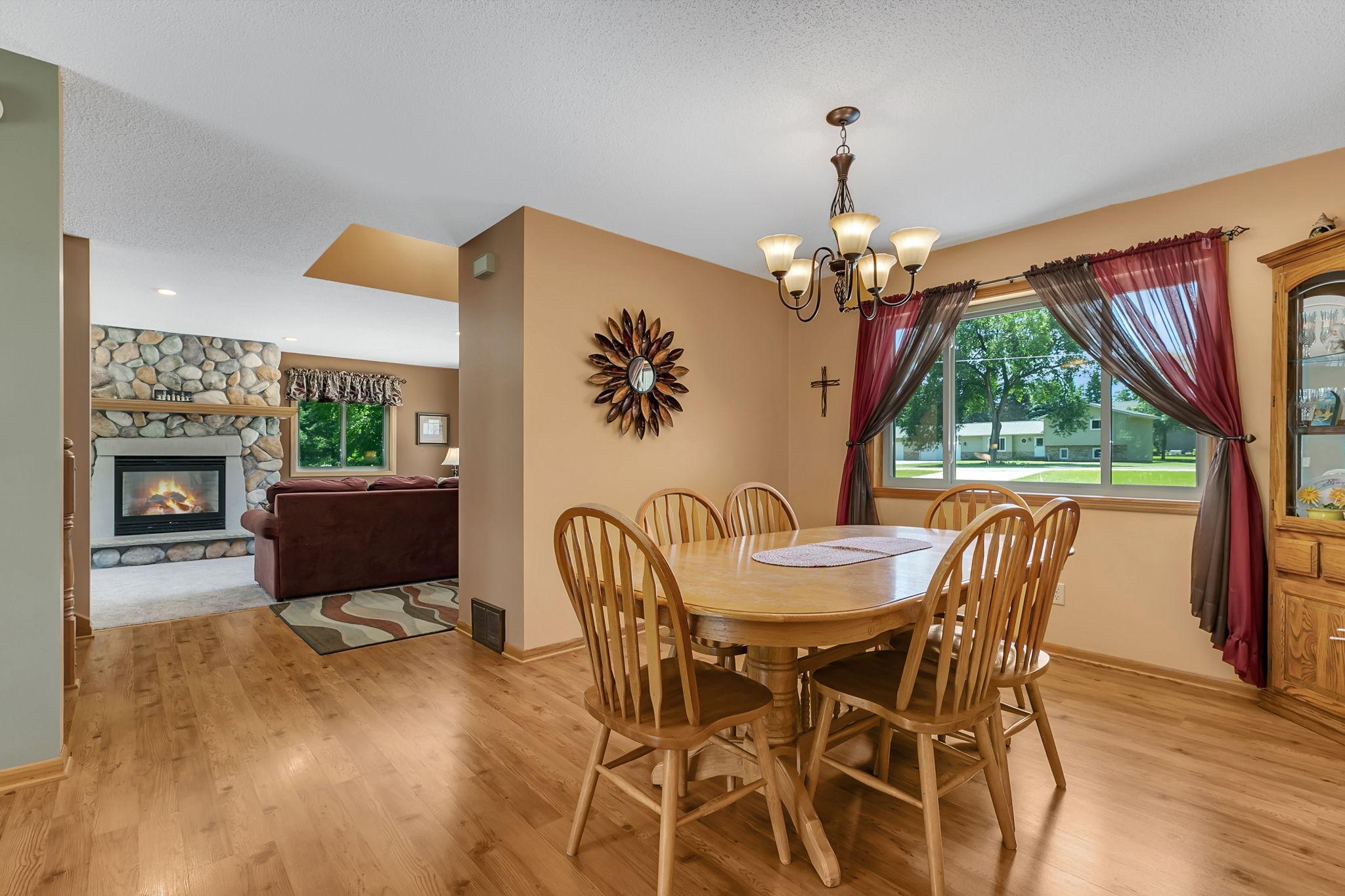 37785 Sunnyfield Circle Property Photo 6