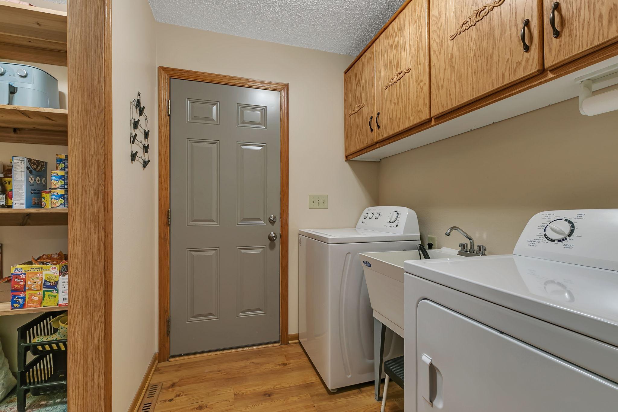 37785 Sunnyfield Circle Property Photo 15