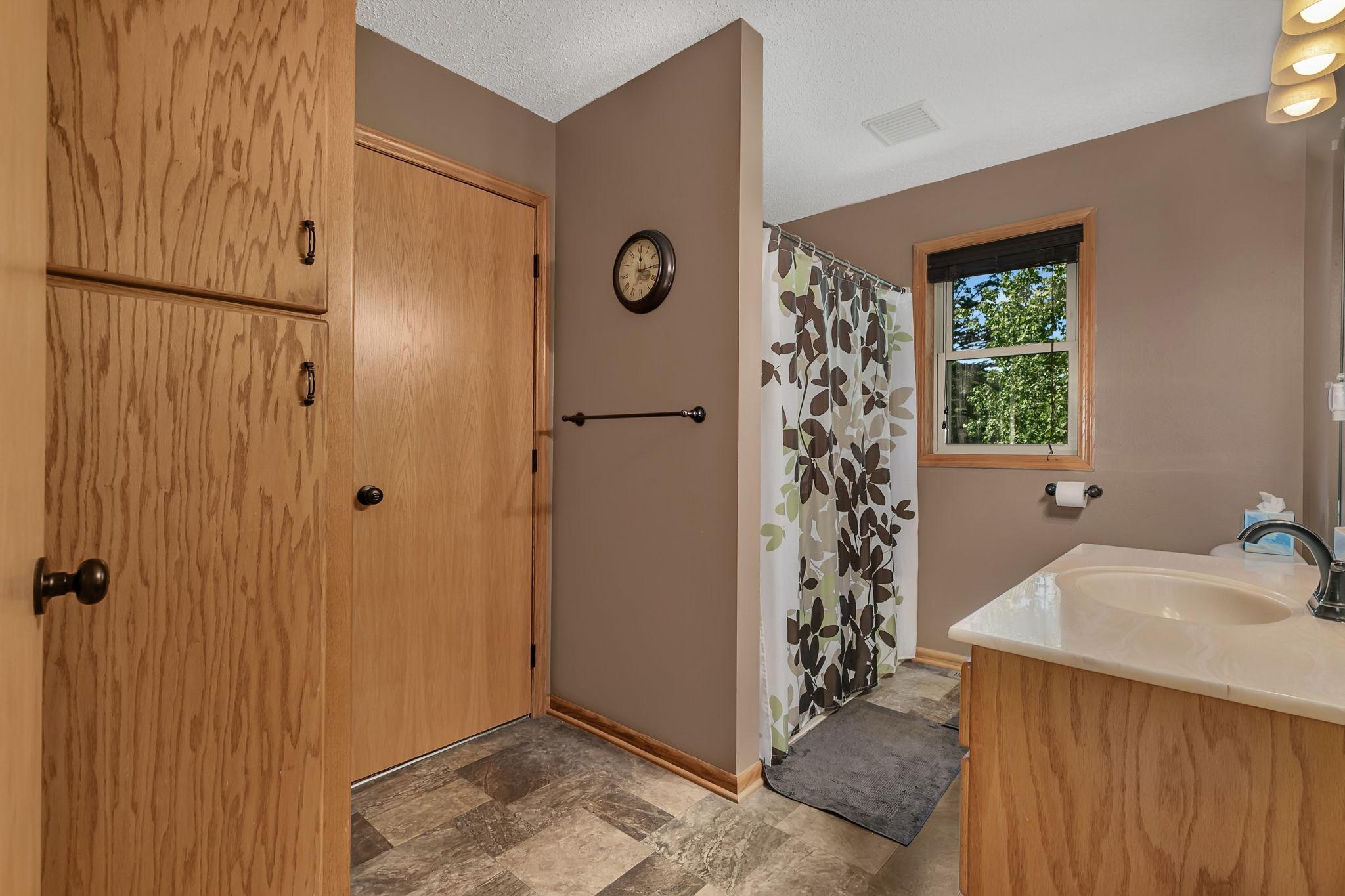 37785 Sunnyfield Circle Property Photo 19