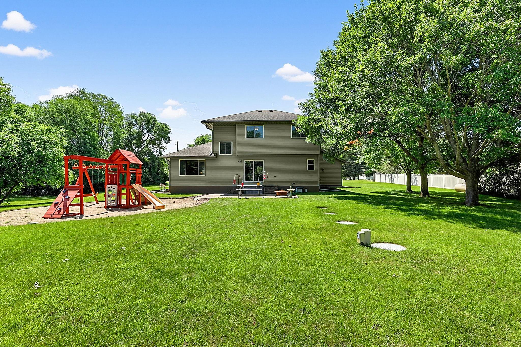 37785 Sunnyfield Circle Property Photo 29