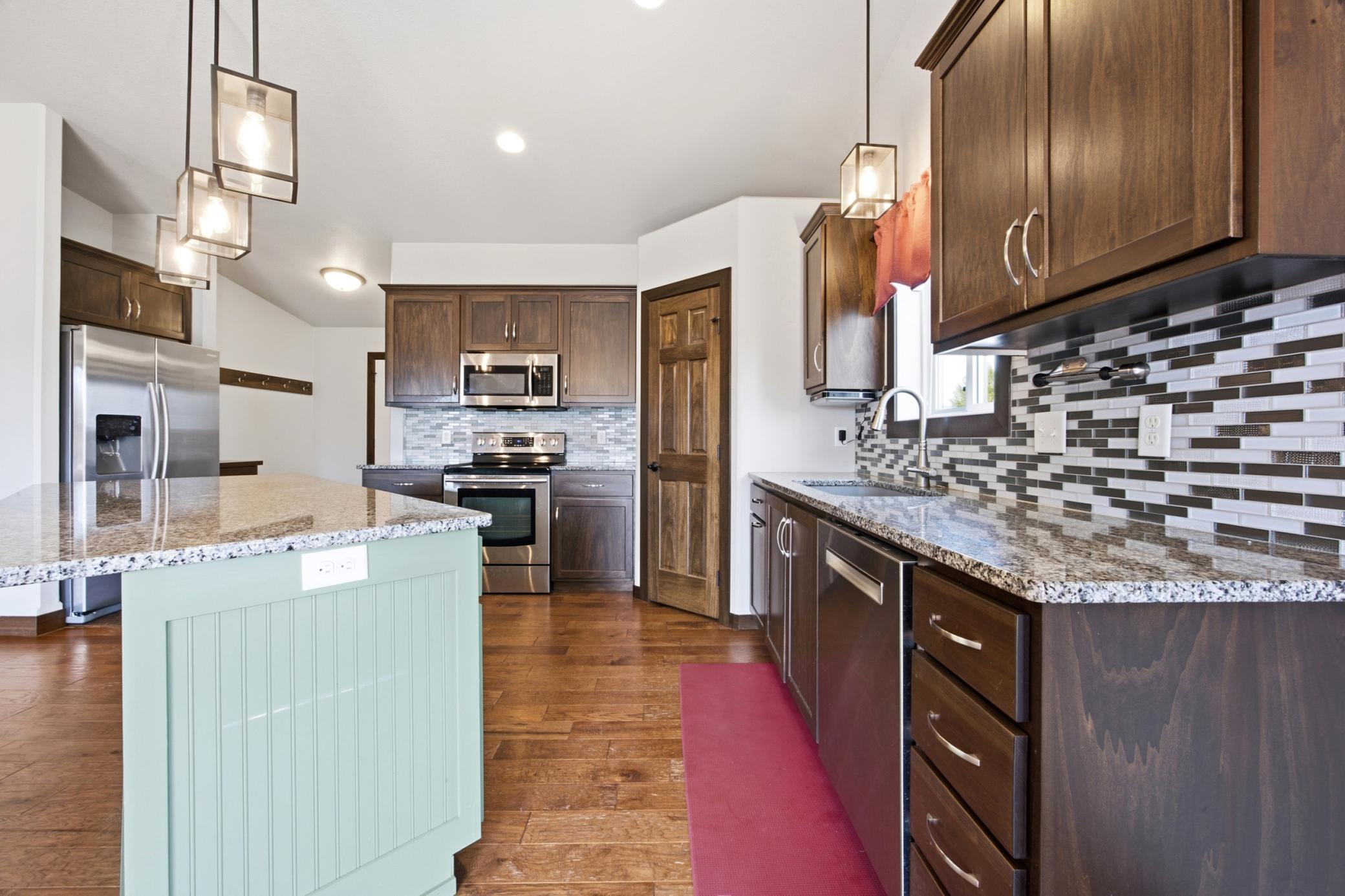 3779 Bell Boulevard E Property Photo 11