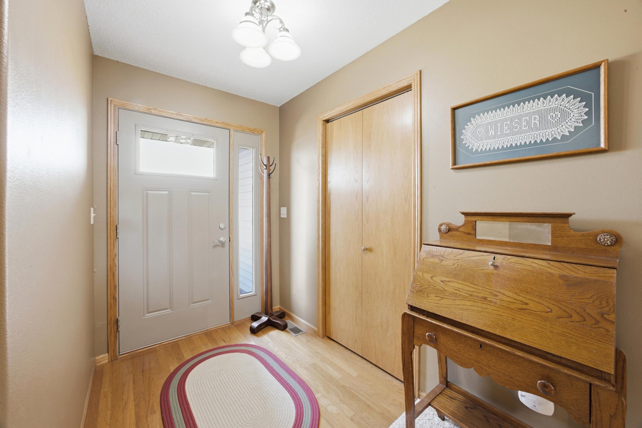 10085 28th Street S Property Photo 7