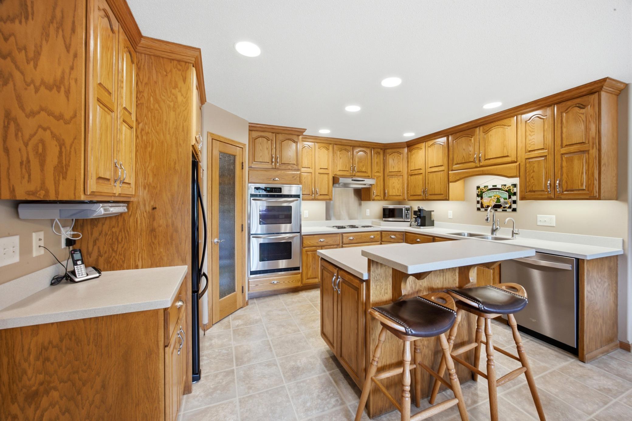 10085 28th Street S Property Photo 11